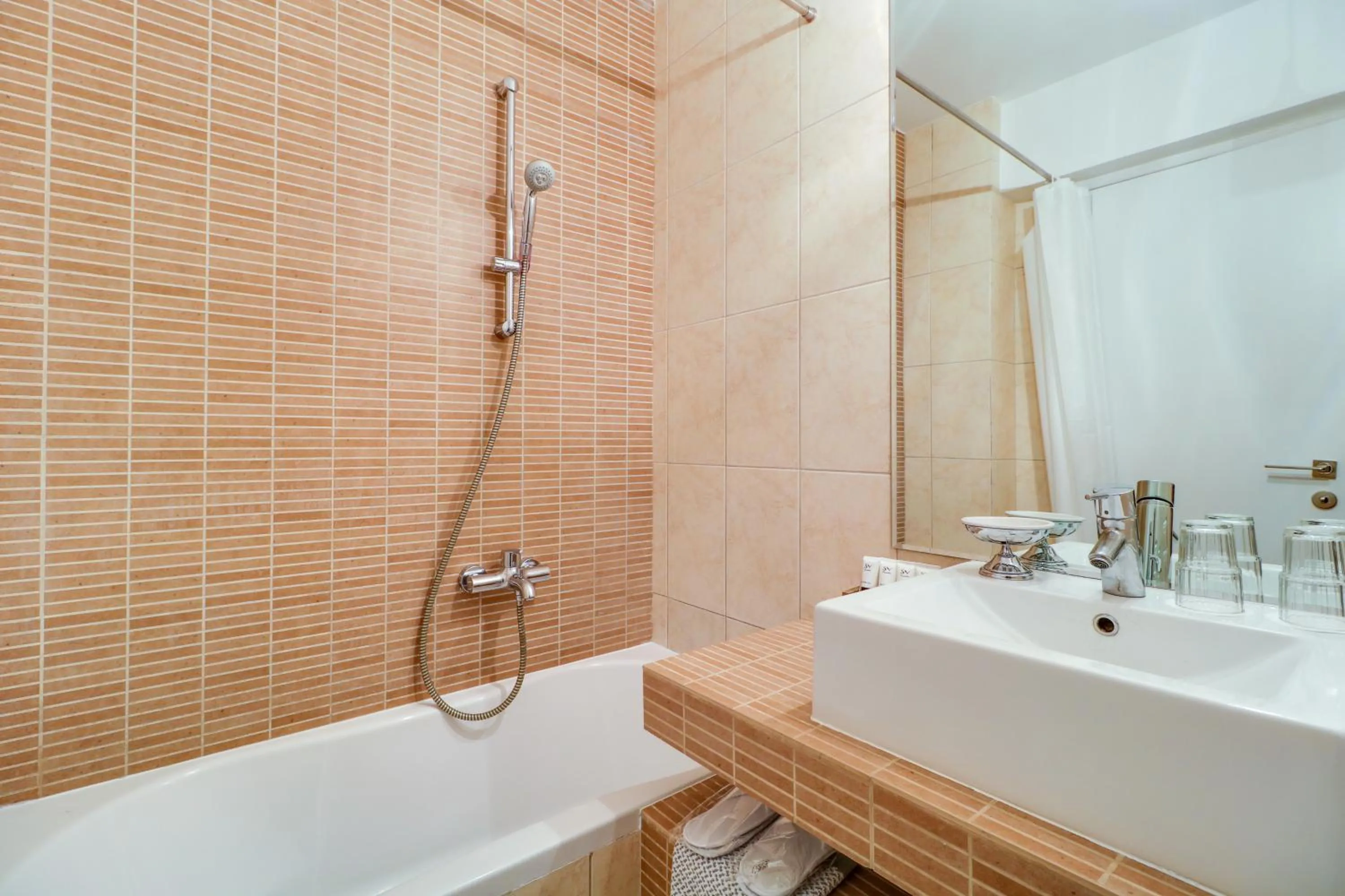 Bathroom in Palace Hotel Glyfada