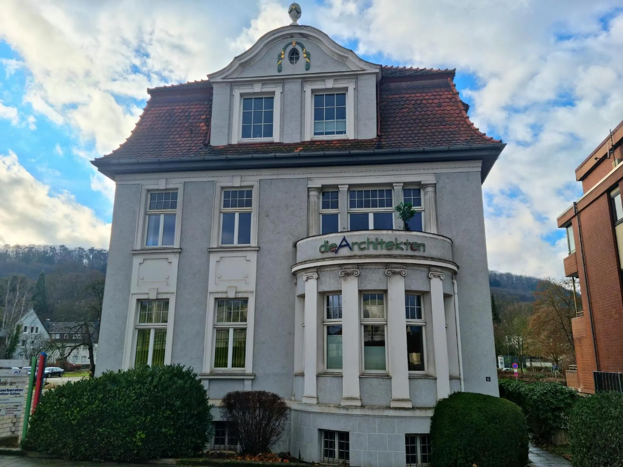Charysma - Jugendstil trifft Moderne, Schlafzimmer mit Smart-TV, Tischfussball, Darts, Parkplatz