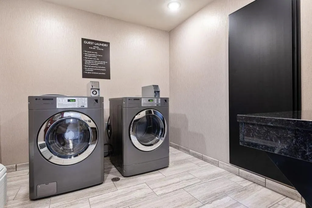 laundry in Cobblestone Hotel & Suites - Mosinee