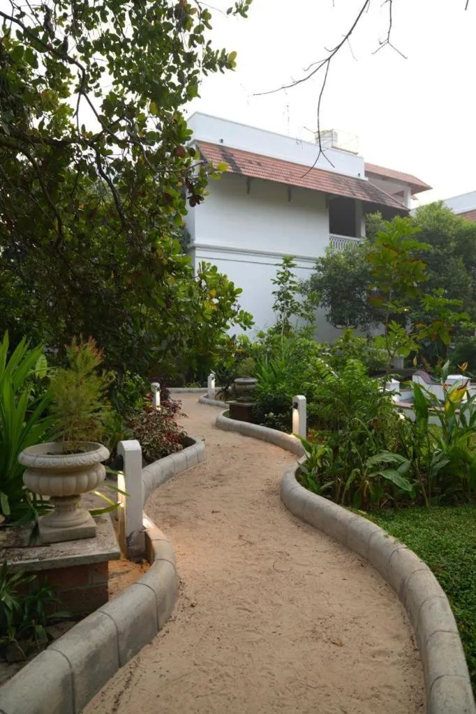 Garden in Marari Beach Bungalow Resort Alleppey