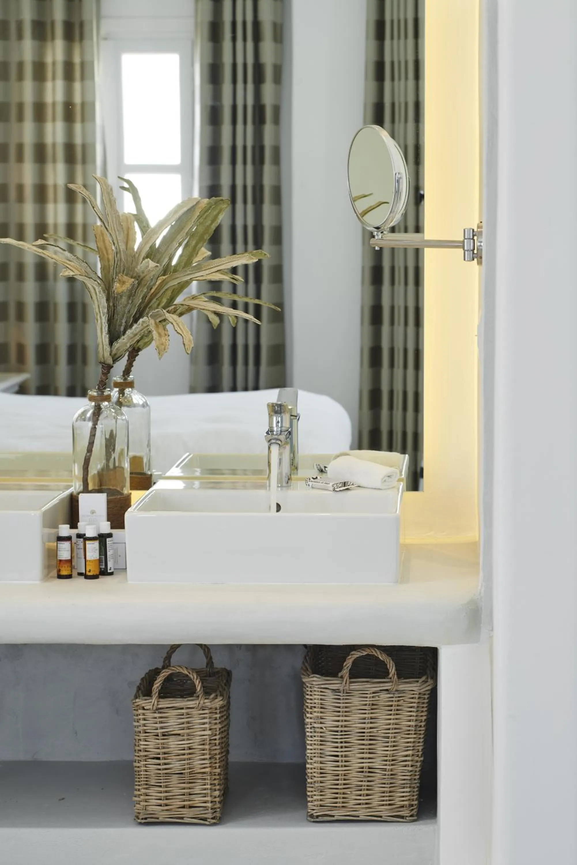 Decorative detail in Petinos Beach Hotel