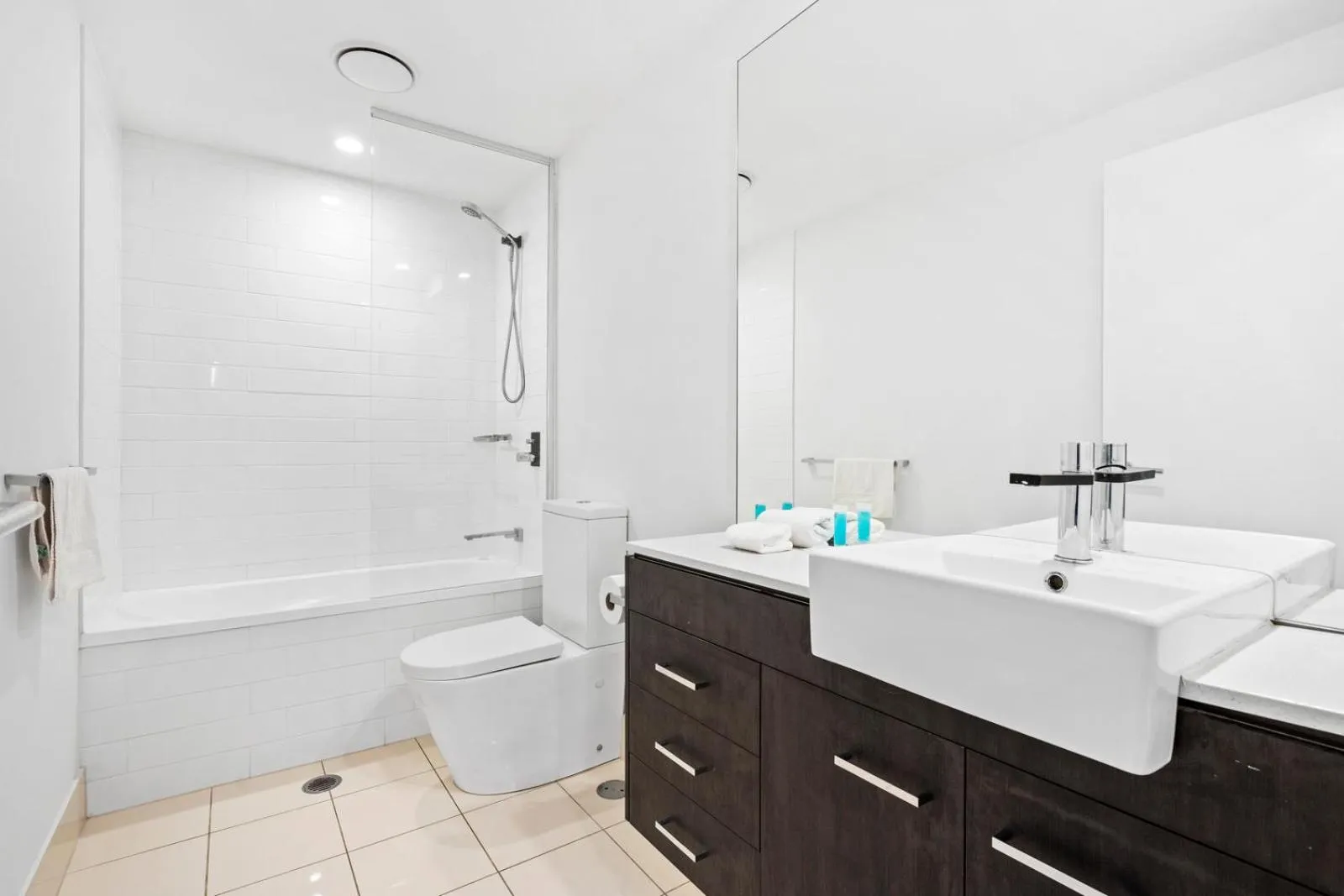Bathroom in Harbour Quays Apartments