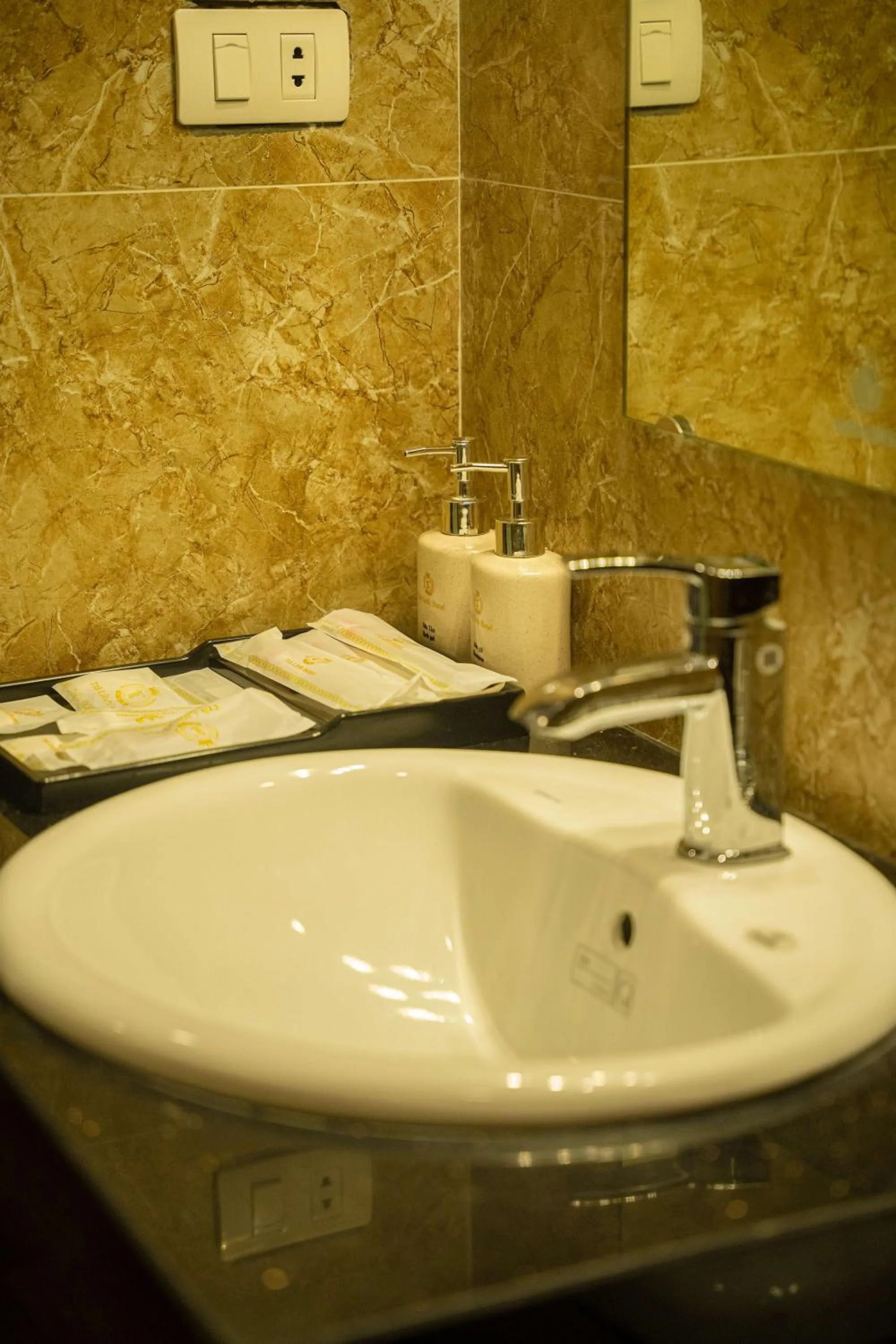 Bathroom in TRA LINH HOTEL & RESTAURANTs