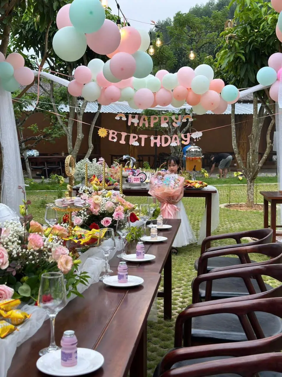 TRA LINH HOTEL & RESTAURANTs