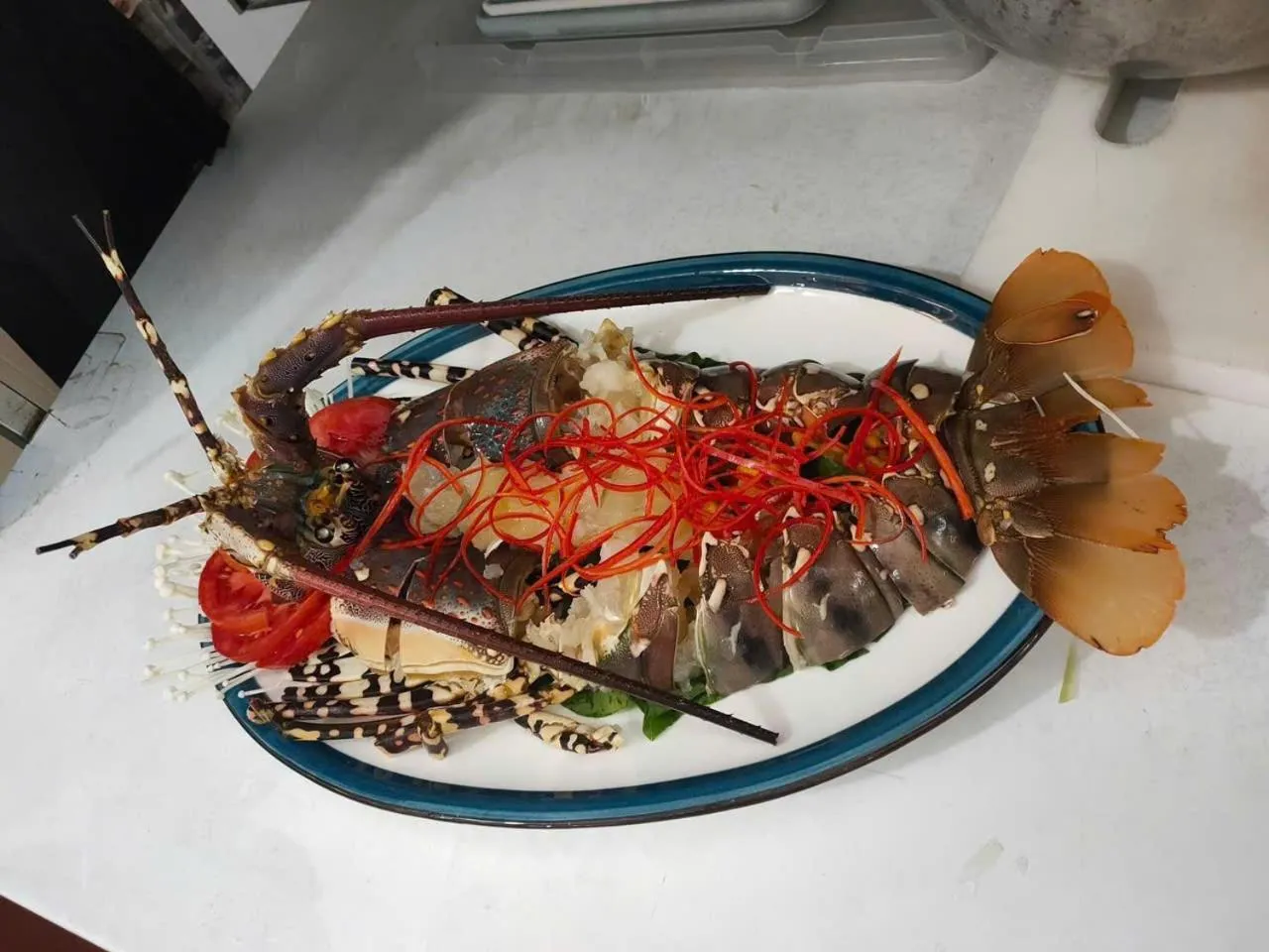 TRA LINH HOTEL & RESTAURANTs