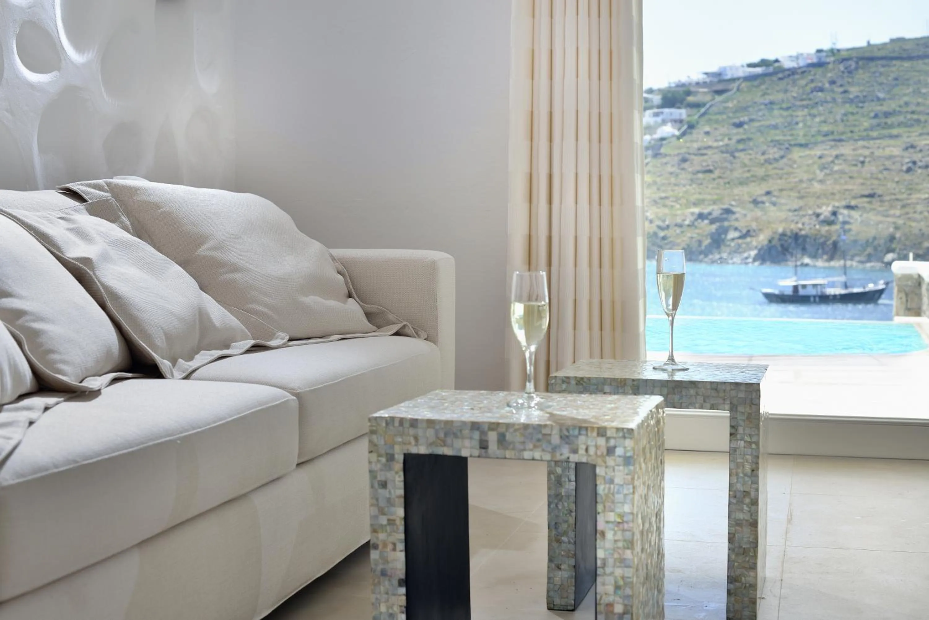 Decorative detail in Nissaki Boutique Hotel