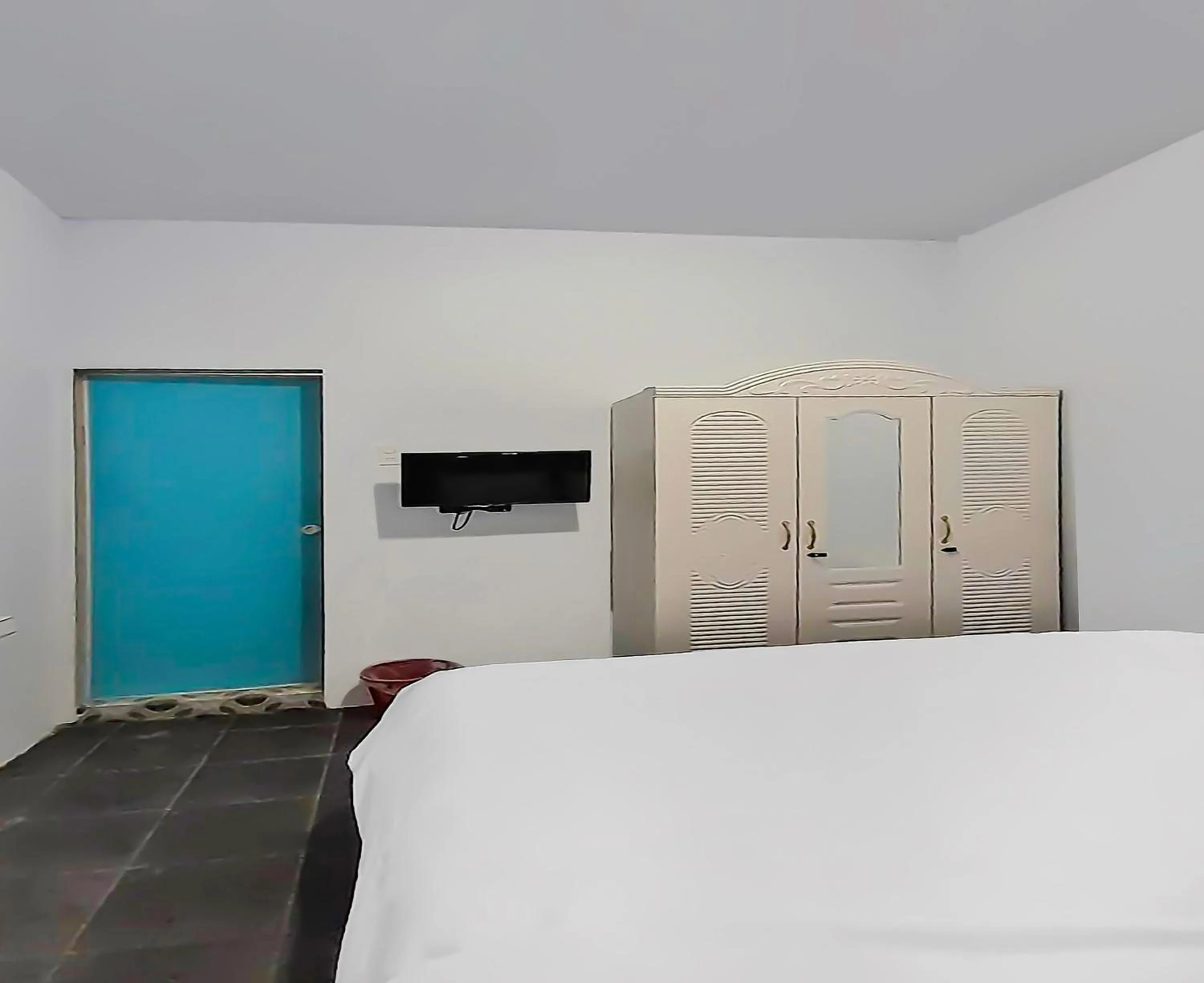 Bedroom, Bed in SPOT ON 92236 Kediri Family Homestay