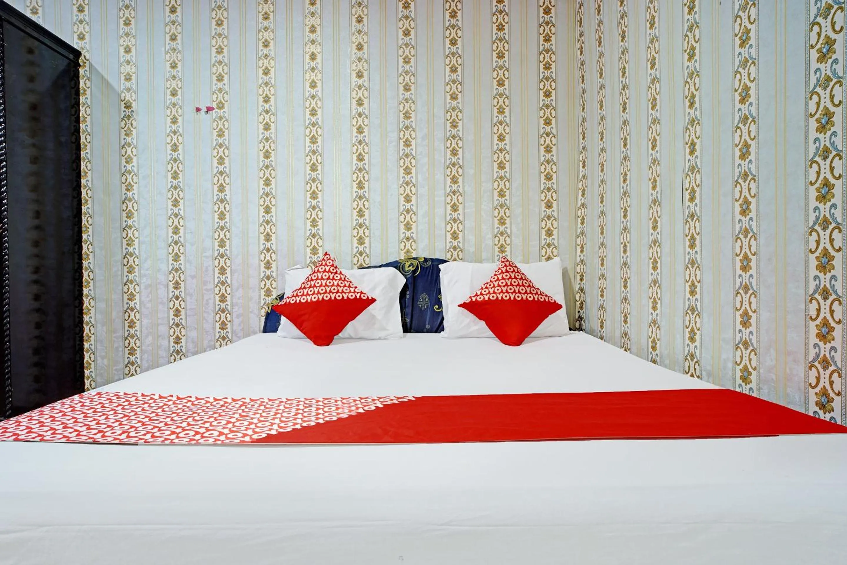 Bedroom, Bed in Hotel O Taman Wisata Iman Ii Near Taman Wisata Iman Sitinjo