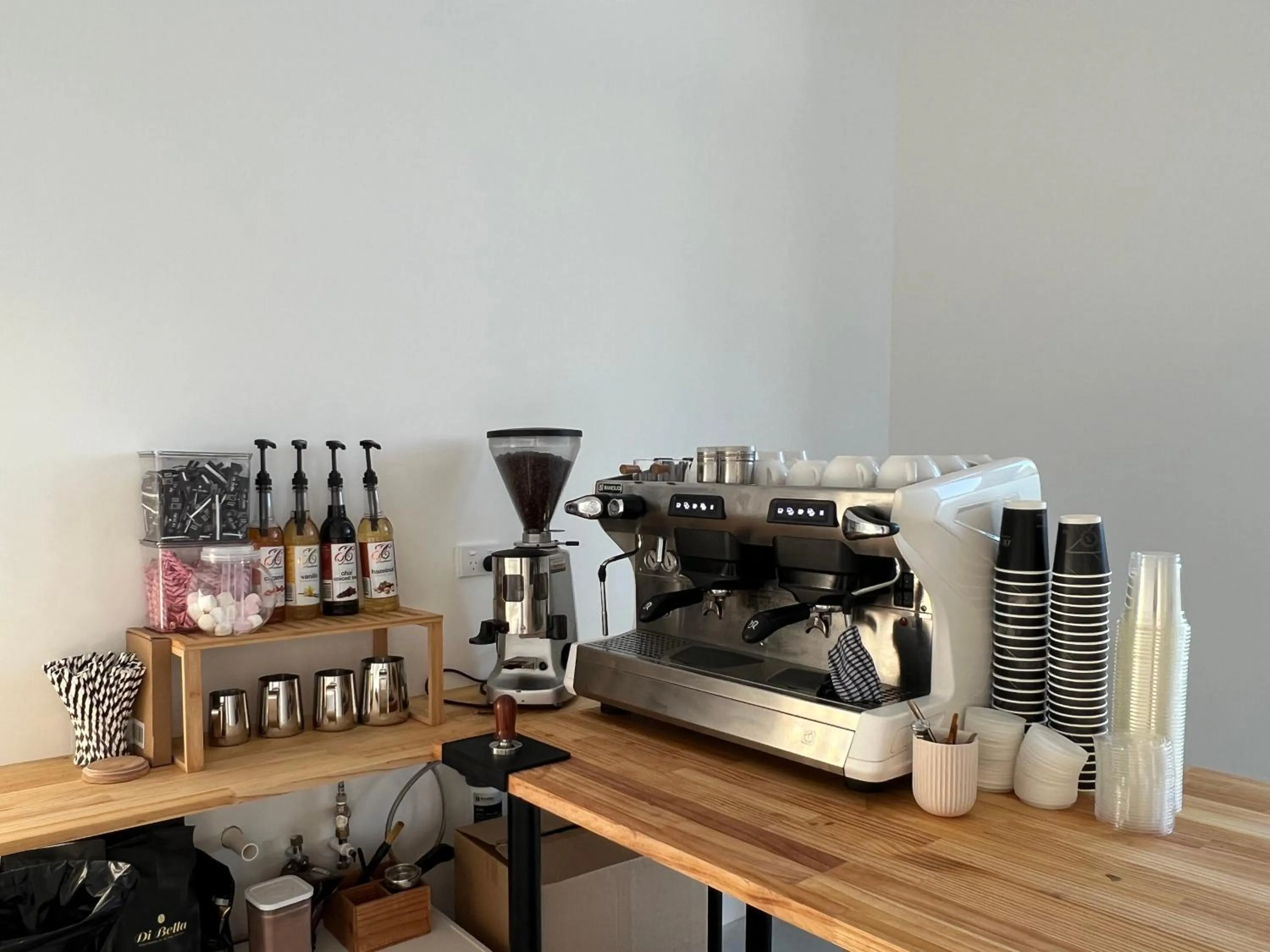 Coffee/tea facilities in Manha Hotel Auckland Airport