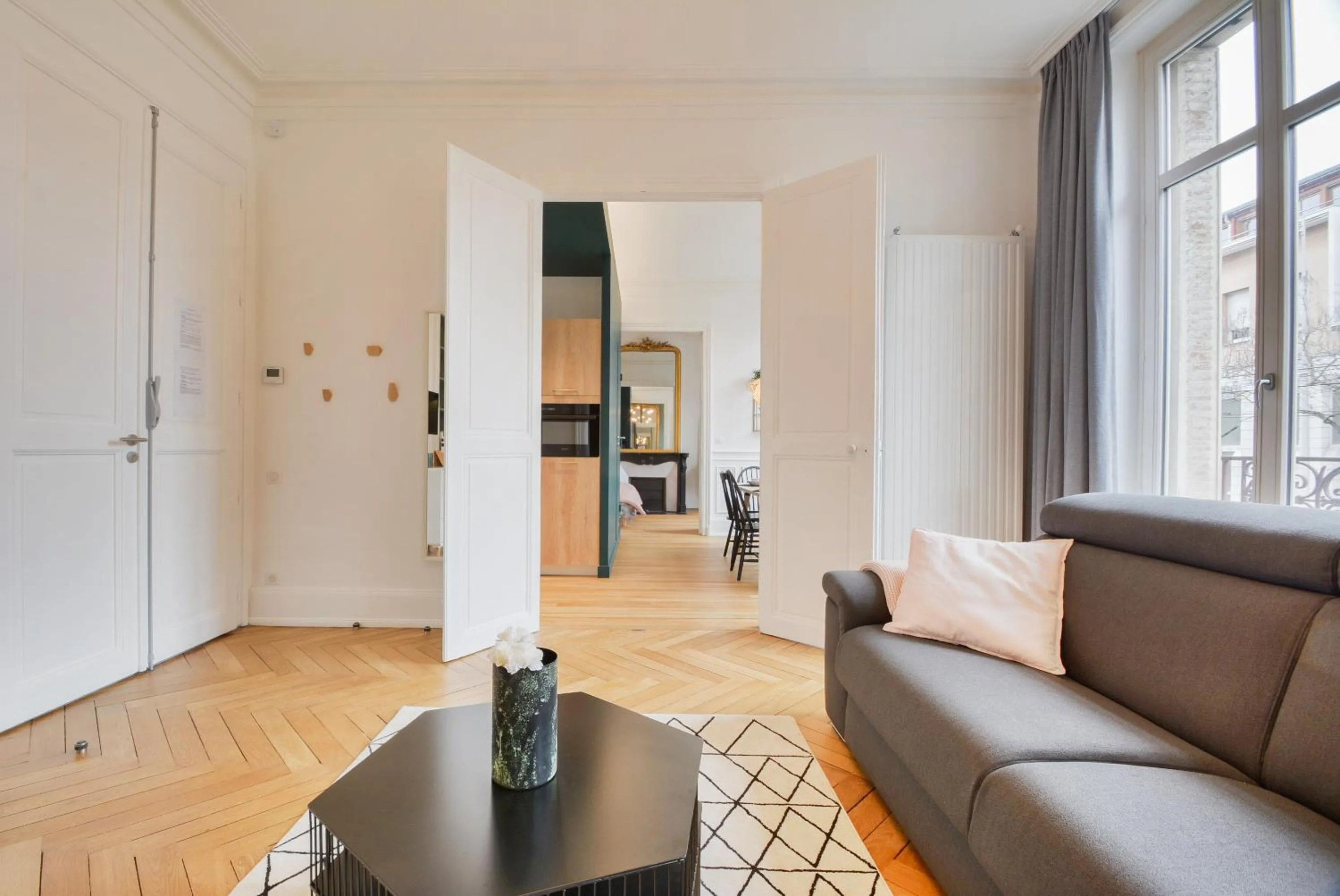 Living room in Le Manon ! Green Haussmannien - Centre Gare - Excelsior - 2 à 4 pers