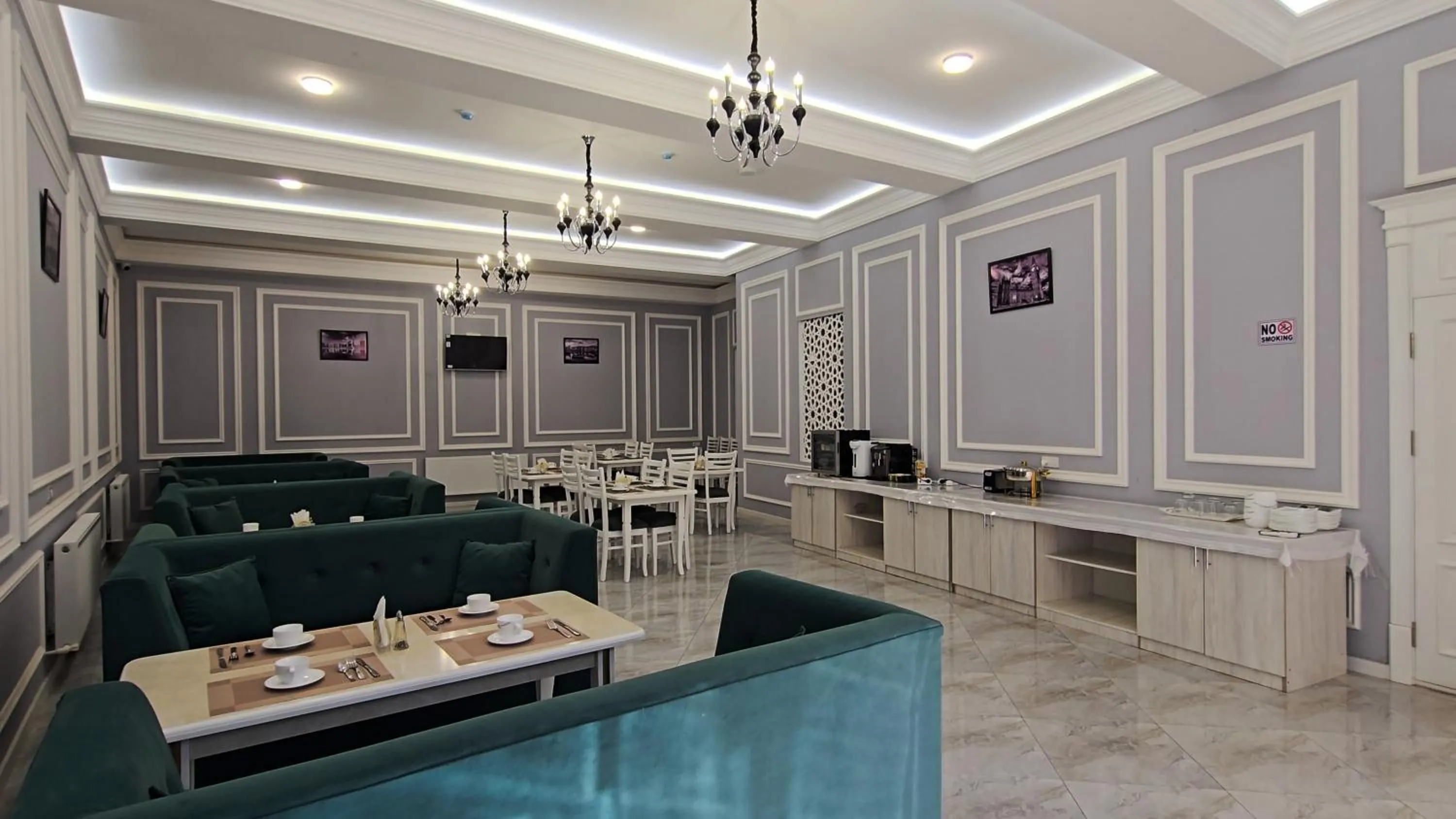 Restaurant/places to eat in OLD STATION HOTEL