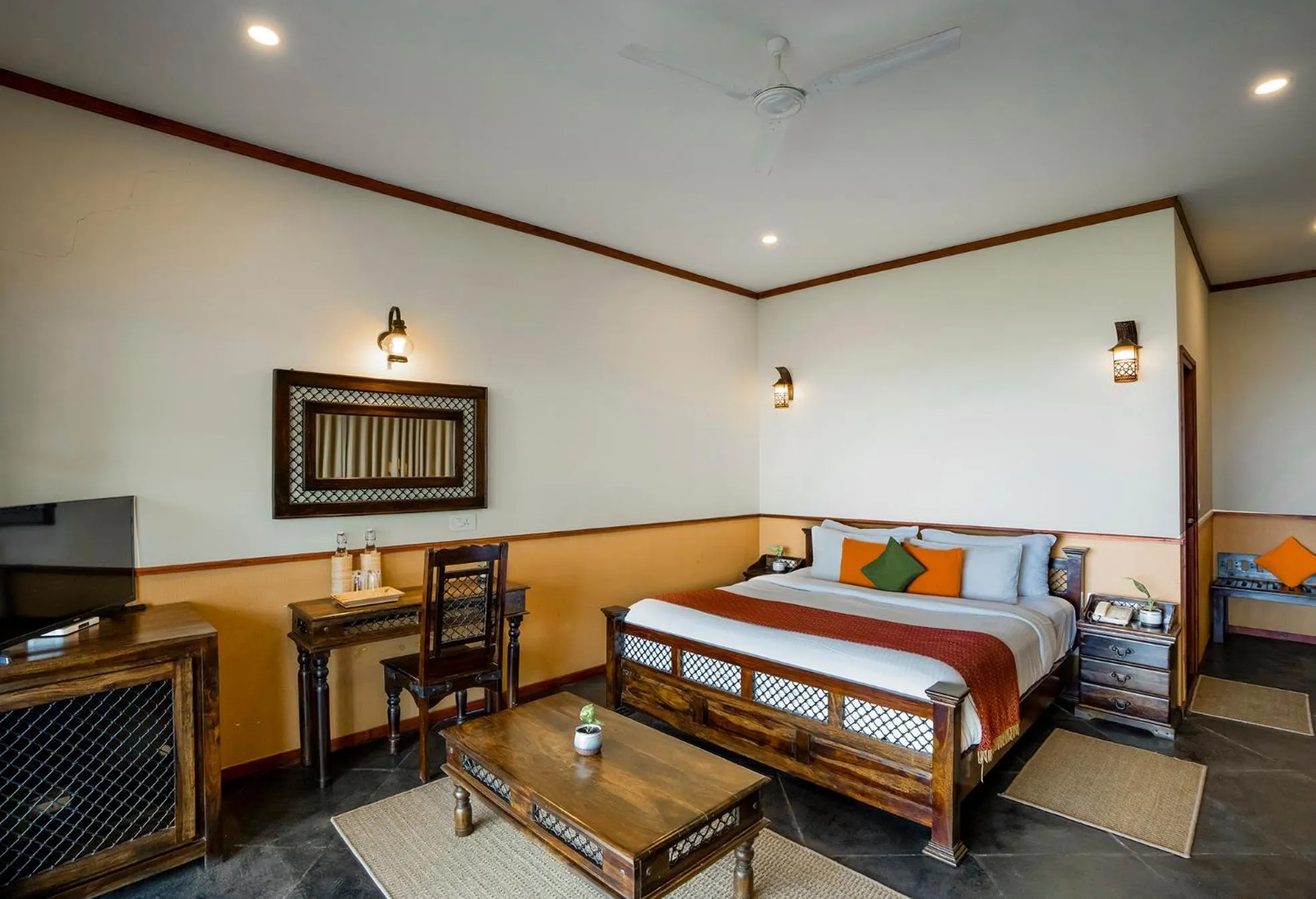 Photo of the whole room, Bed in The Hive, Wayanad