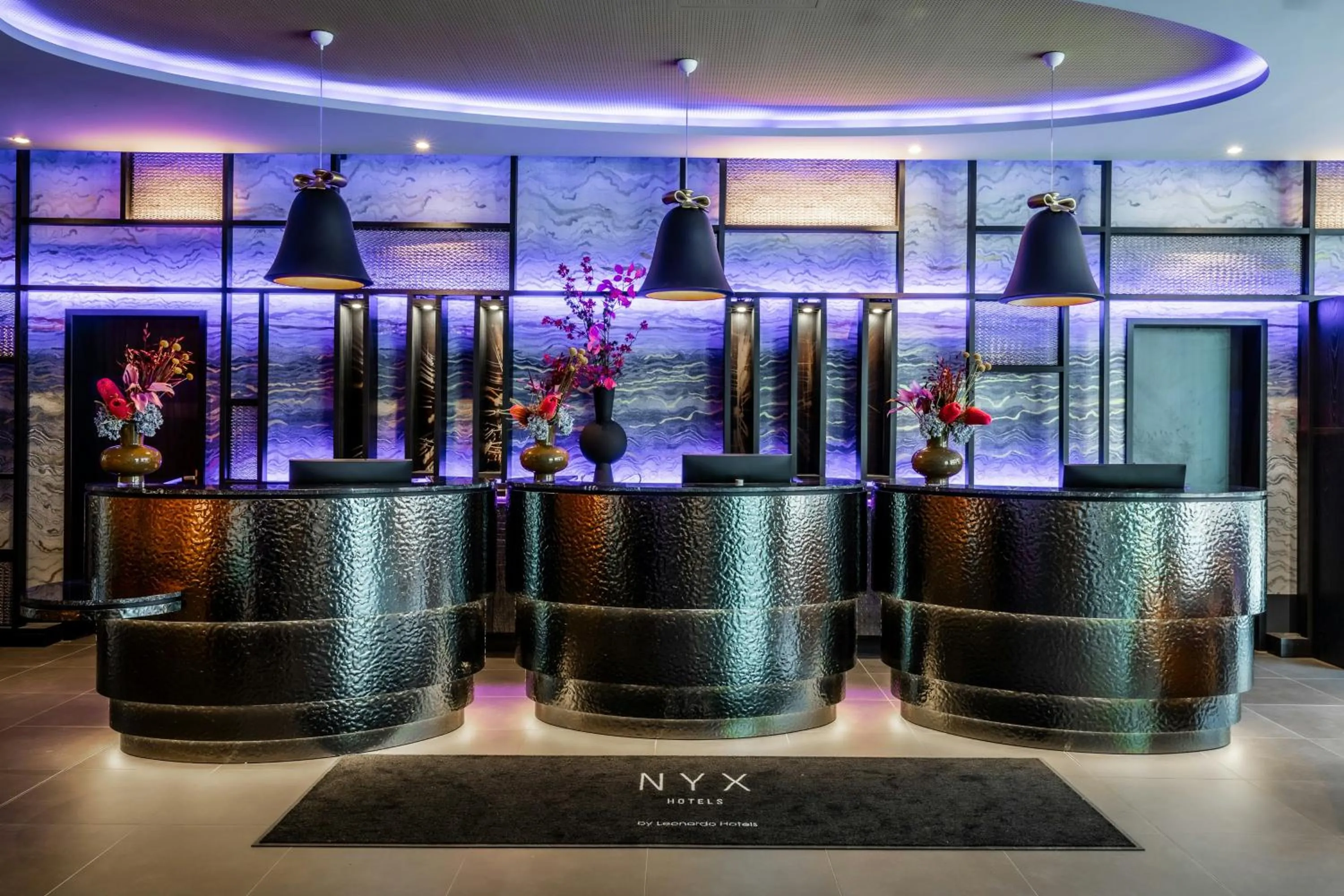 Lobby or reception in NYX Hotel Hamburg by Leonardo Hotels