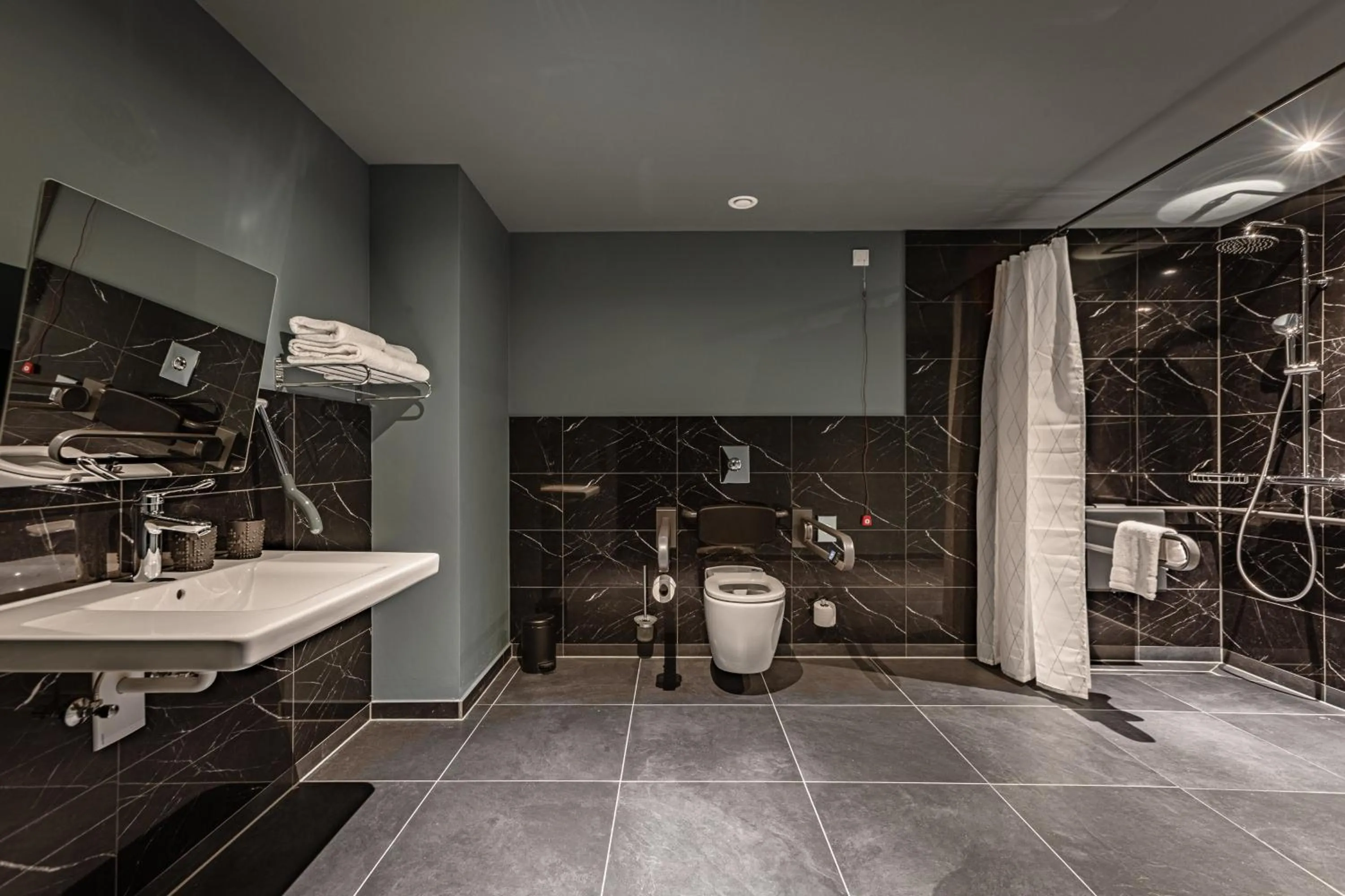 Bathroom in NYX Hotel Hamburg by Leonardo Hotels