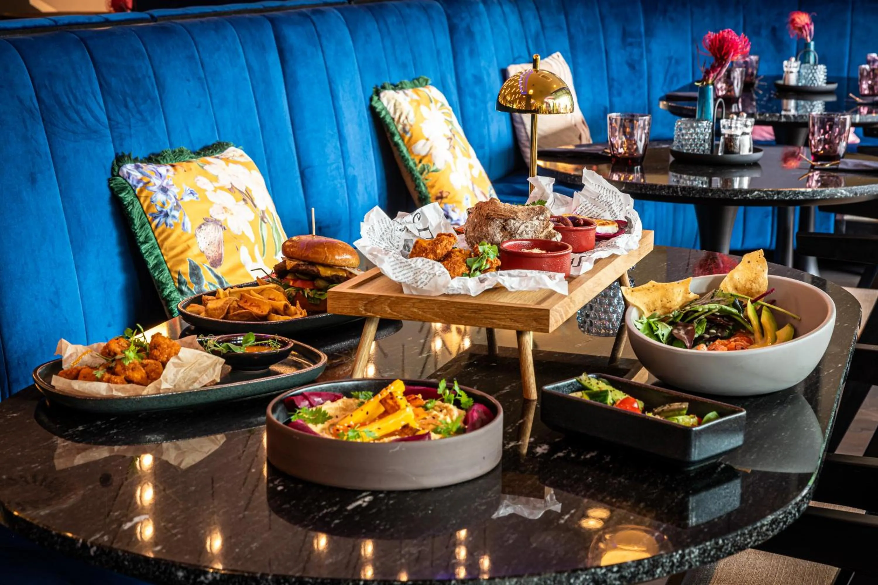 Restaurant/places to eat in NYX Hotel Hamburg by Leonardo Hotels