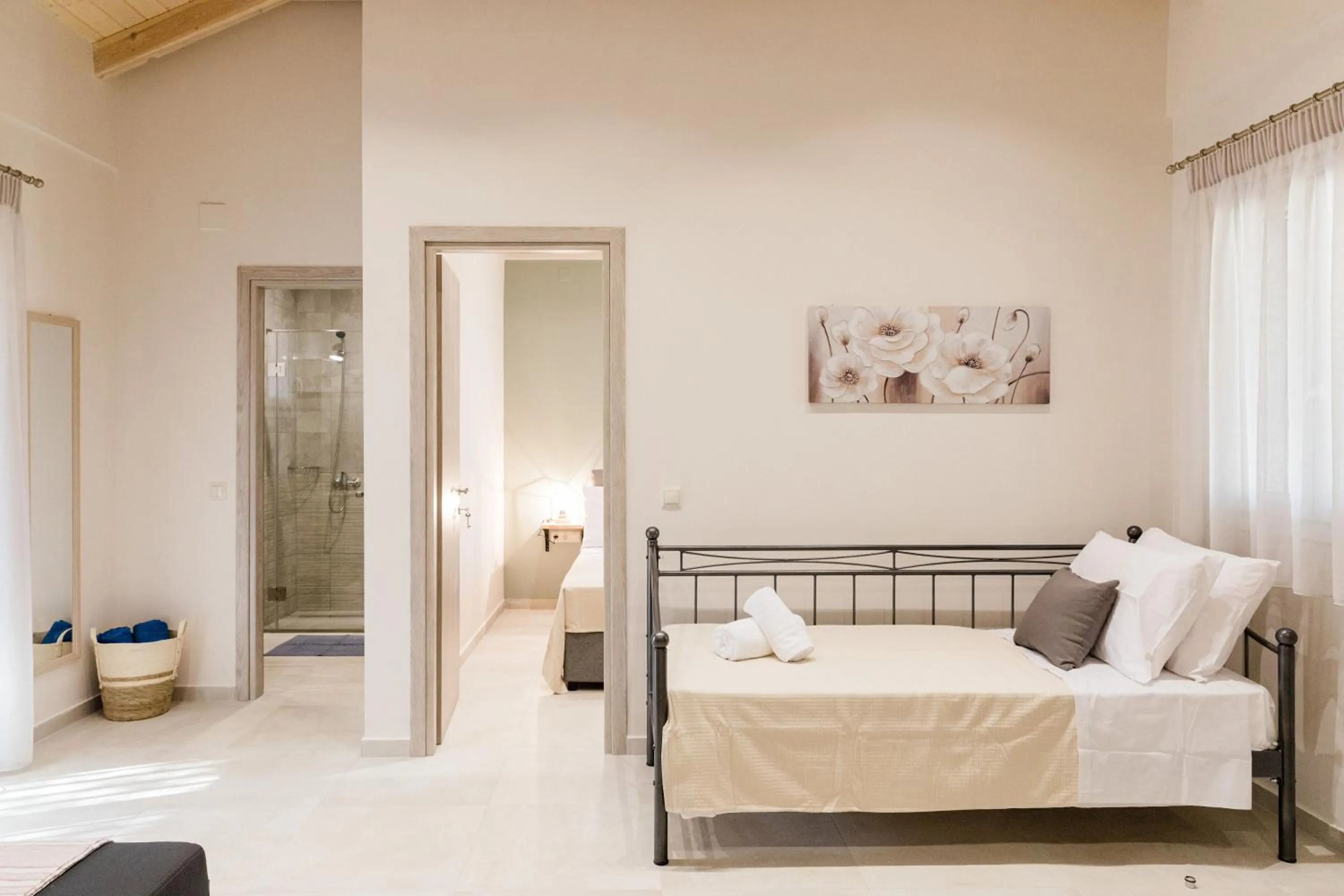 Photo of the whole room, Bed in Seadrop Suites