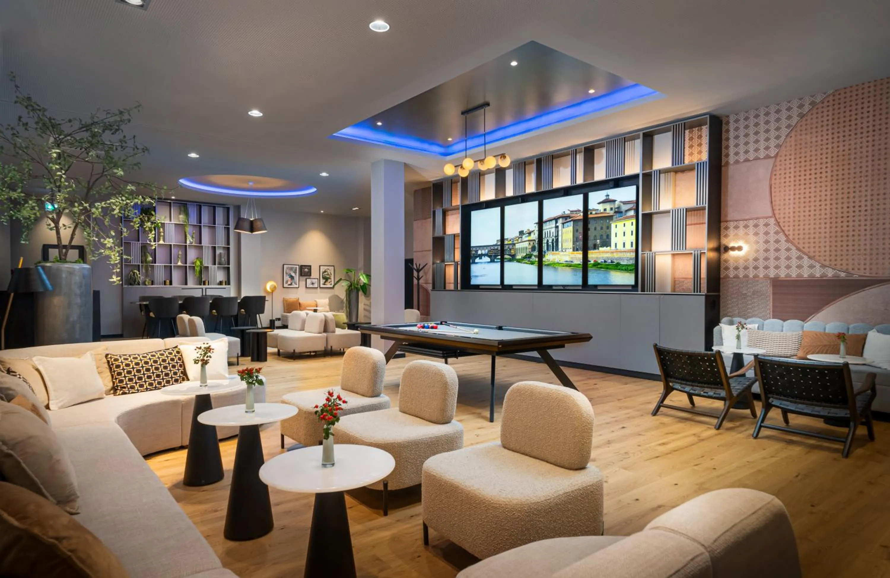 Lounge or bar in Leonardo Royal Hotel Cologne Bonn Airport