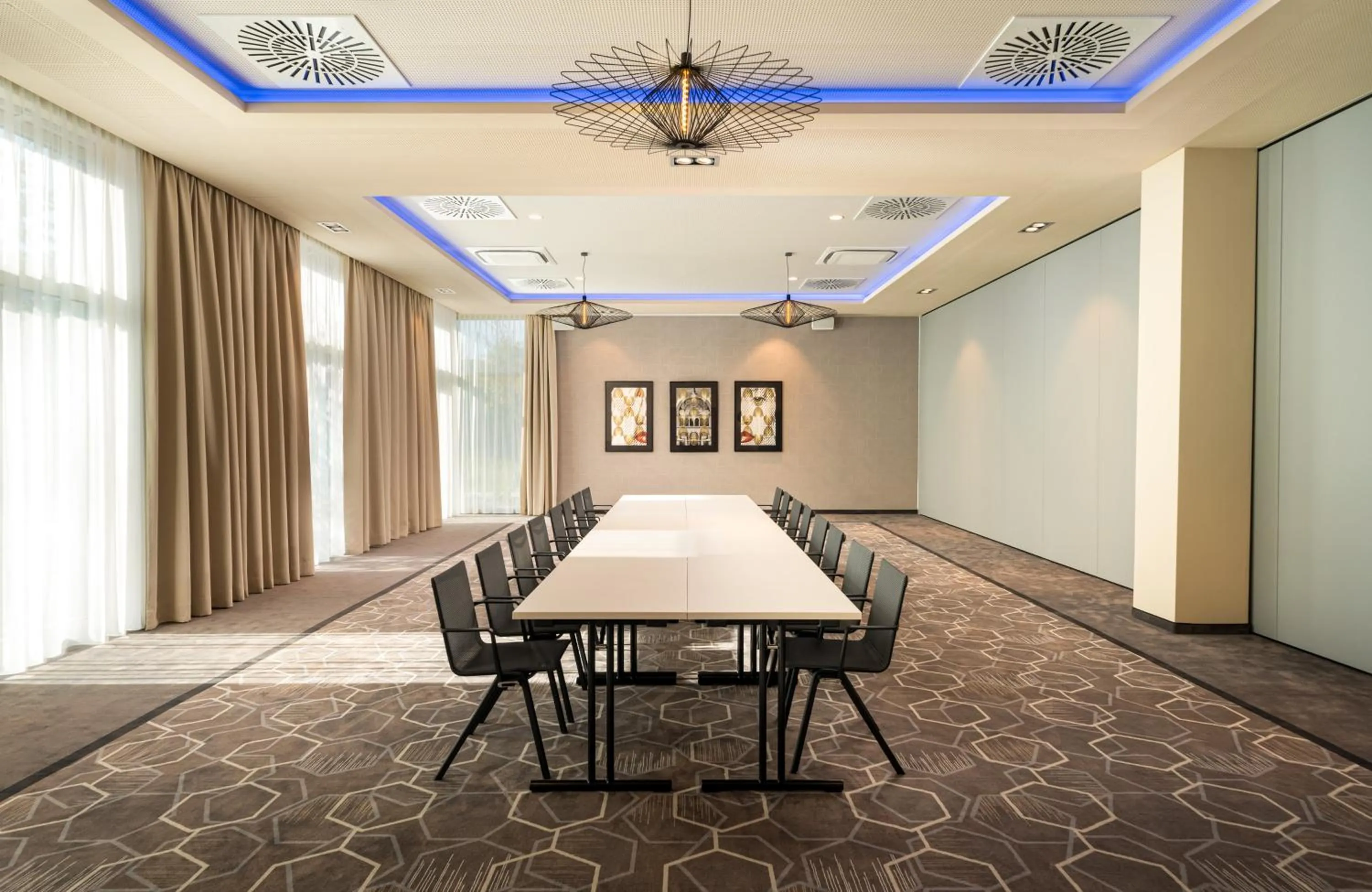 Meeting/conference room in Leonardo Royal Hotel Cologne Bonn Airport