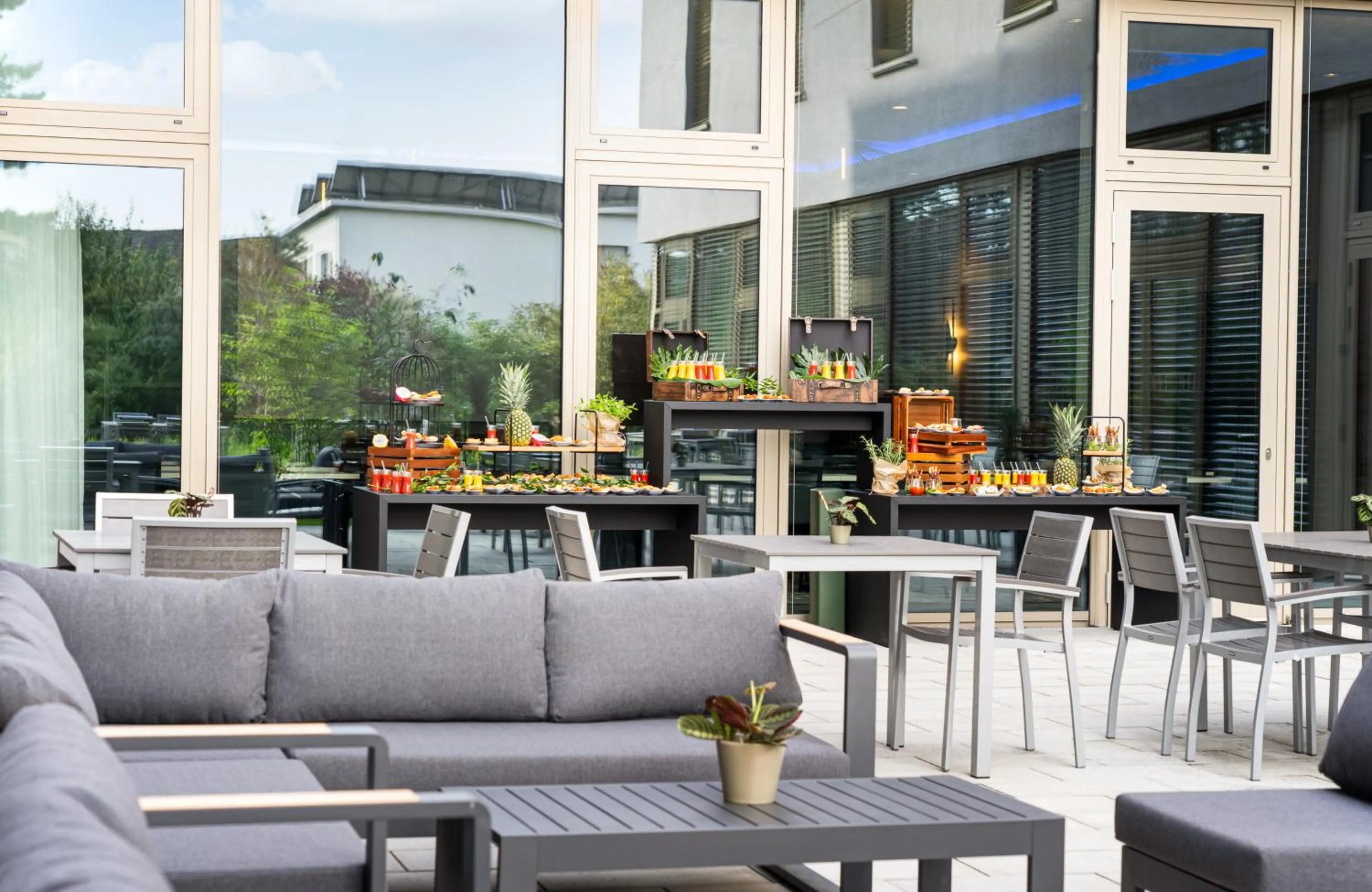 Balcony/Terrace in Leonardo Royal Hotel Cologne Bonn Airport