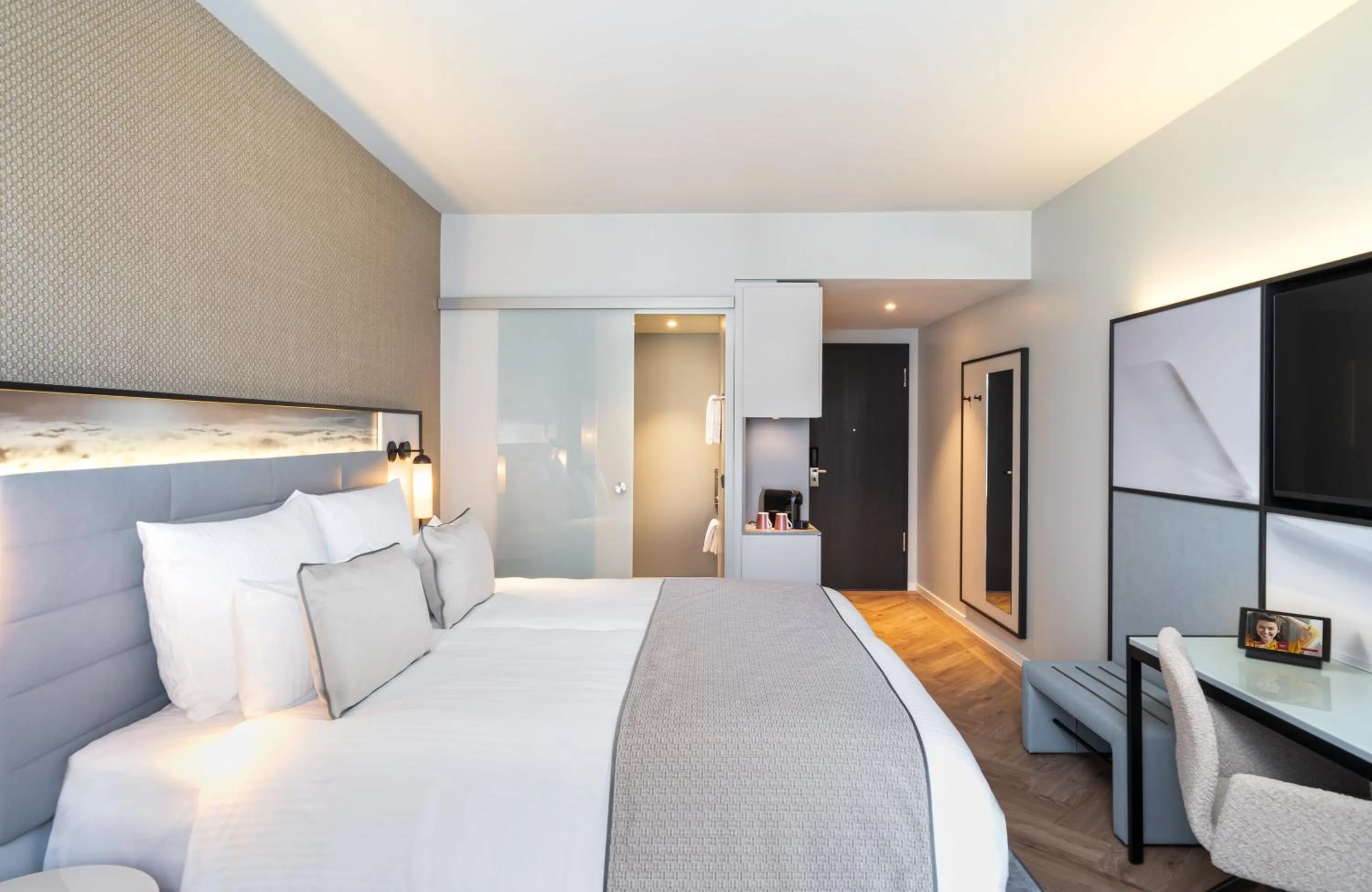 Photo of the whole room, Bed in Leonardo Royal Hotel Cologne Bonn Airport