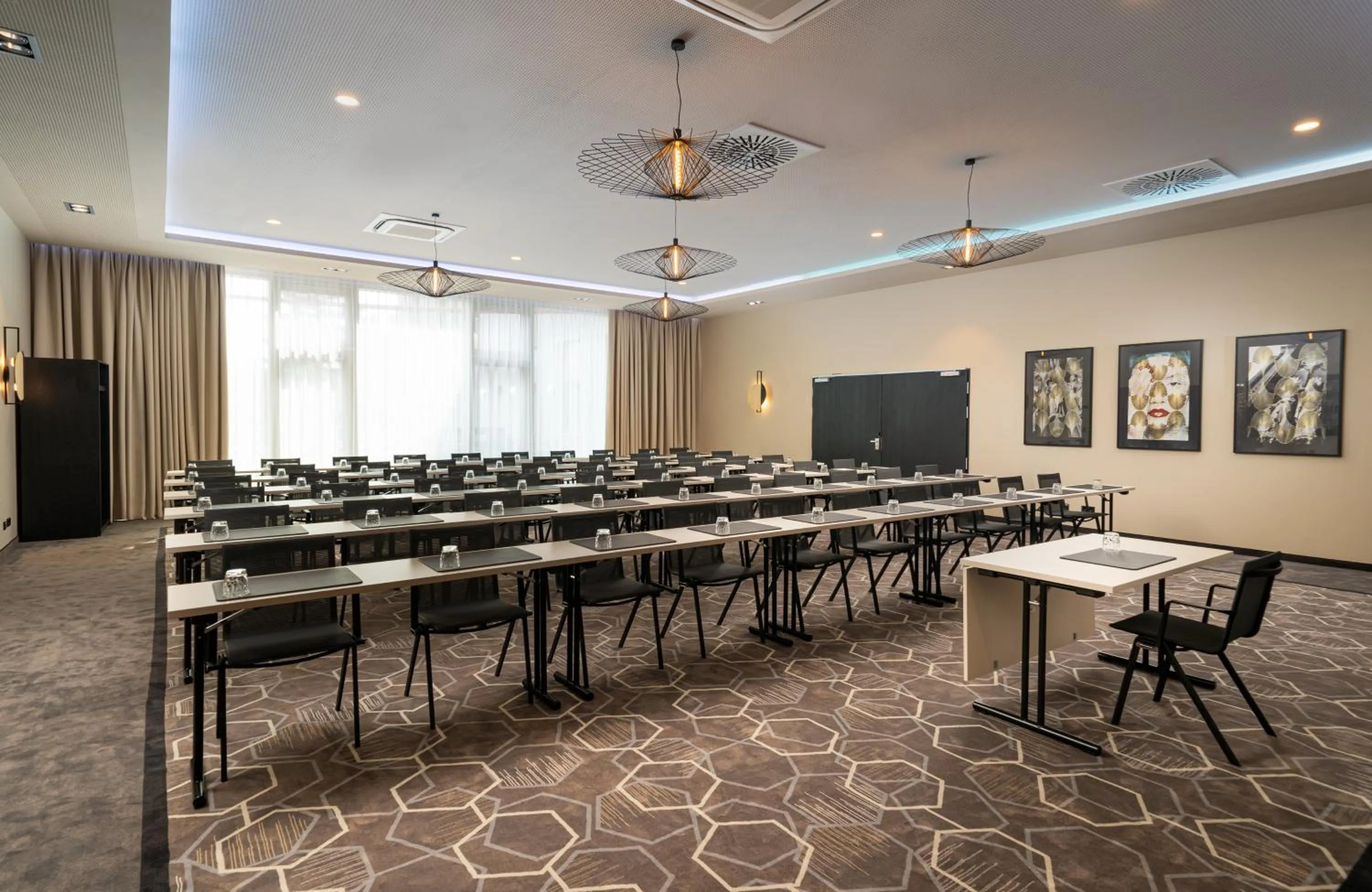 Meeting/conference room in Leonardo Royal Hotel Cologne Bonn Airport