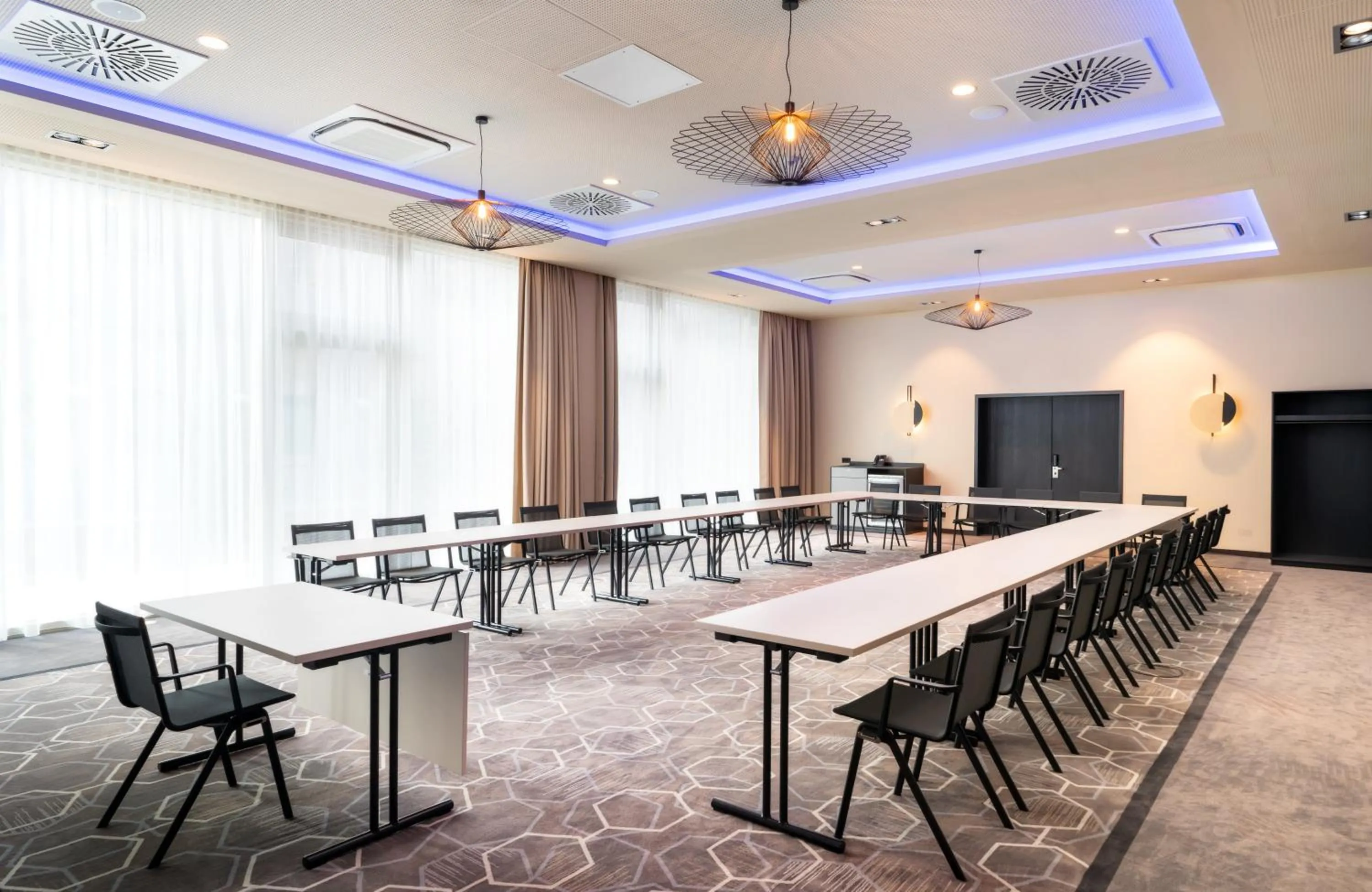 Meeting/conference room in Leonardo Royal Hotel Cologne Bonn Airport