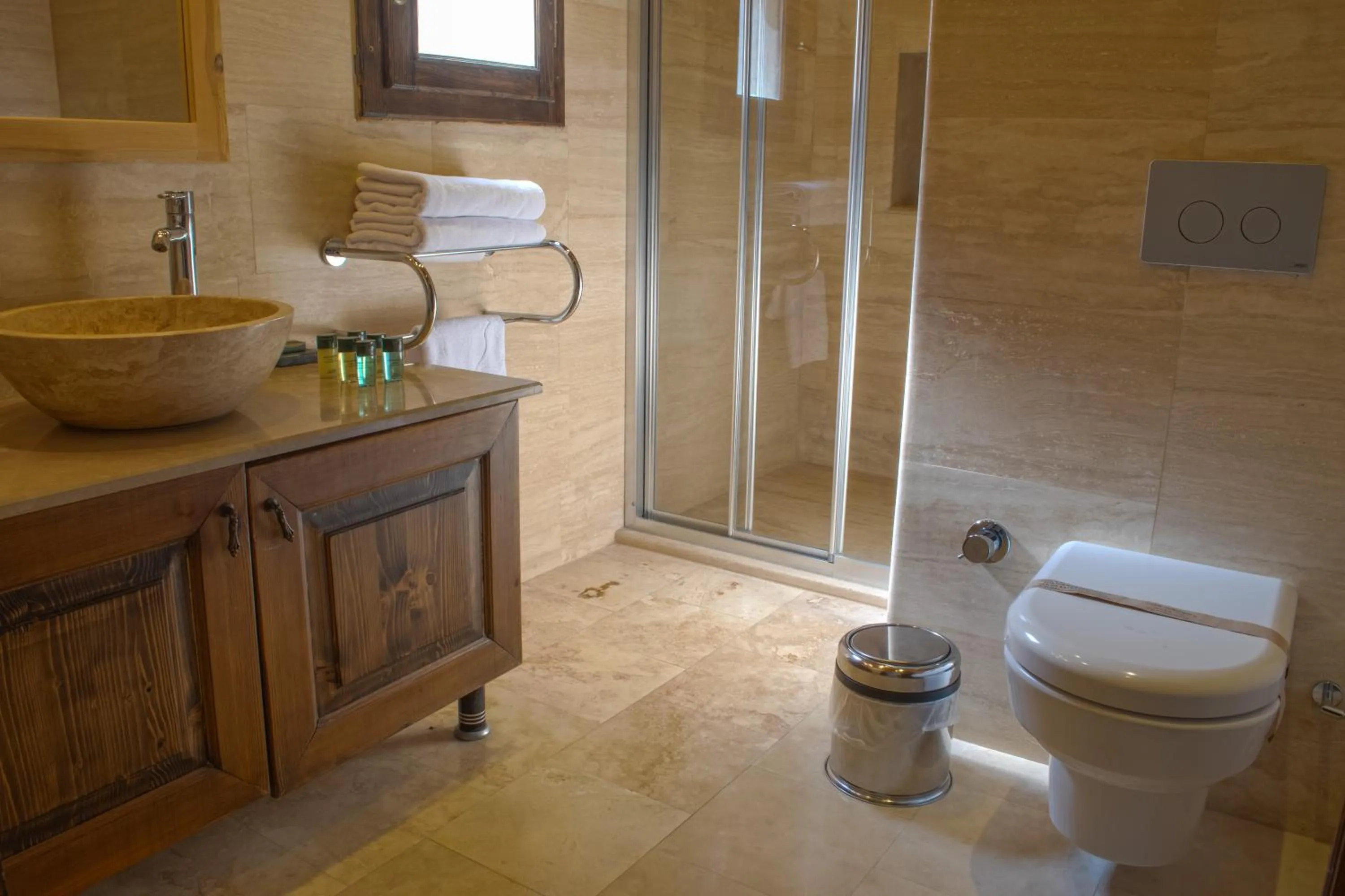 Shower in Ages in Cappadocia