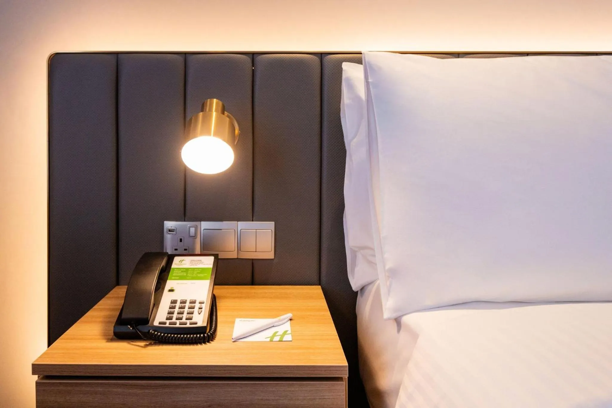 Photo of the whole room, Bed in Holiday Inn Sepang - Airport