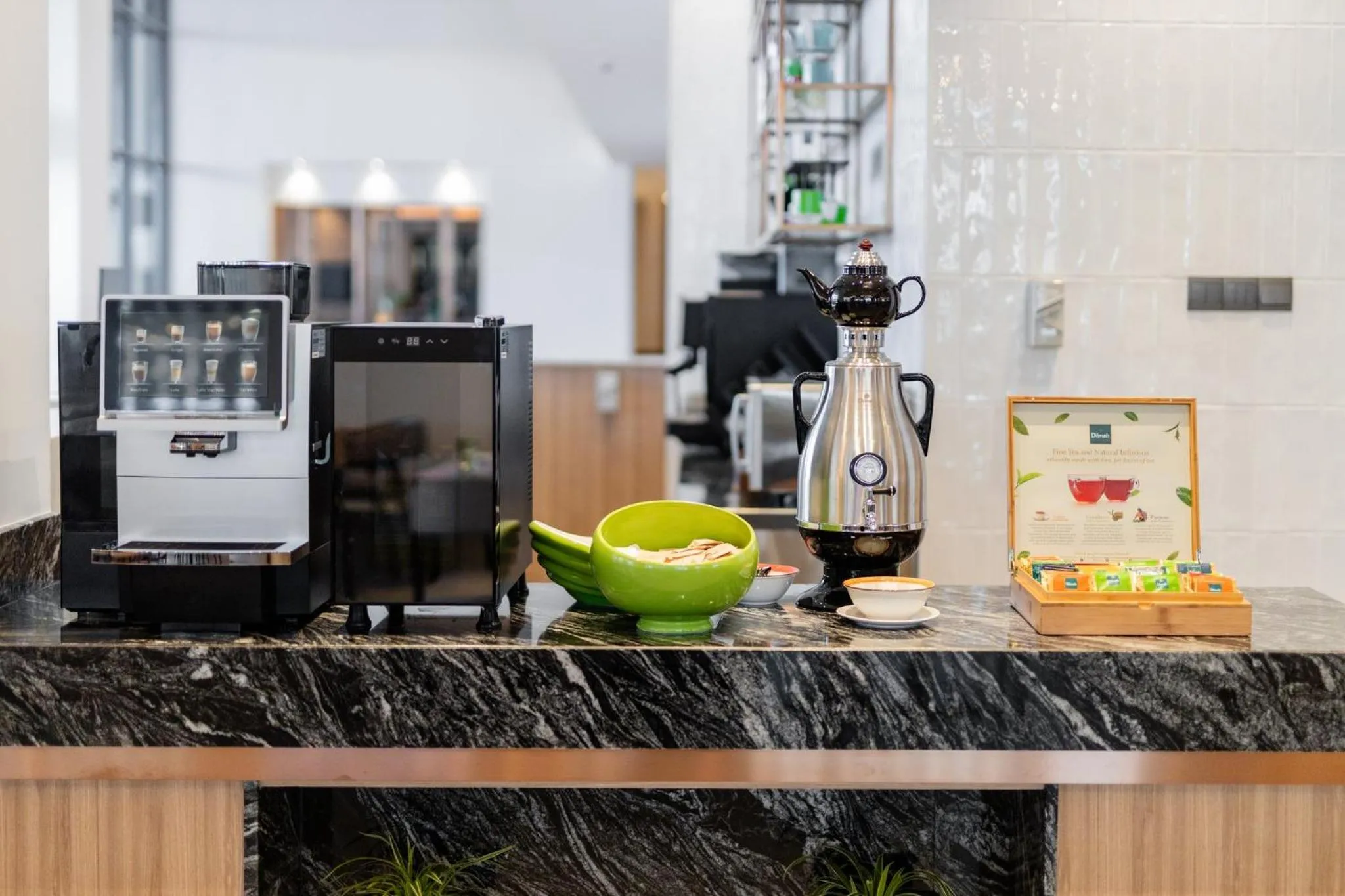 Restaurant/places to eat in Holiday Inn Sepang - Airport