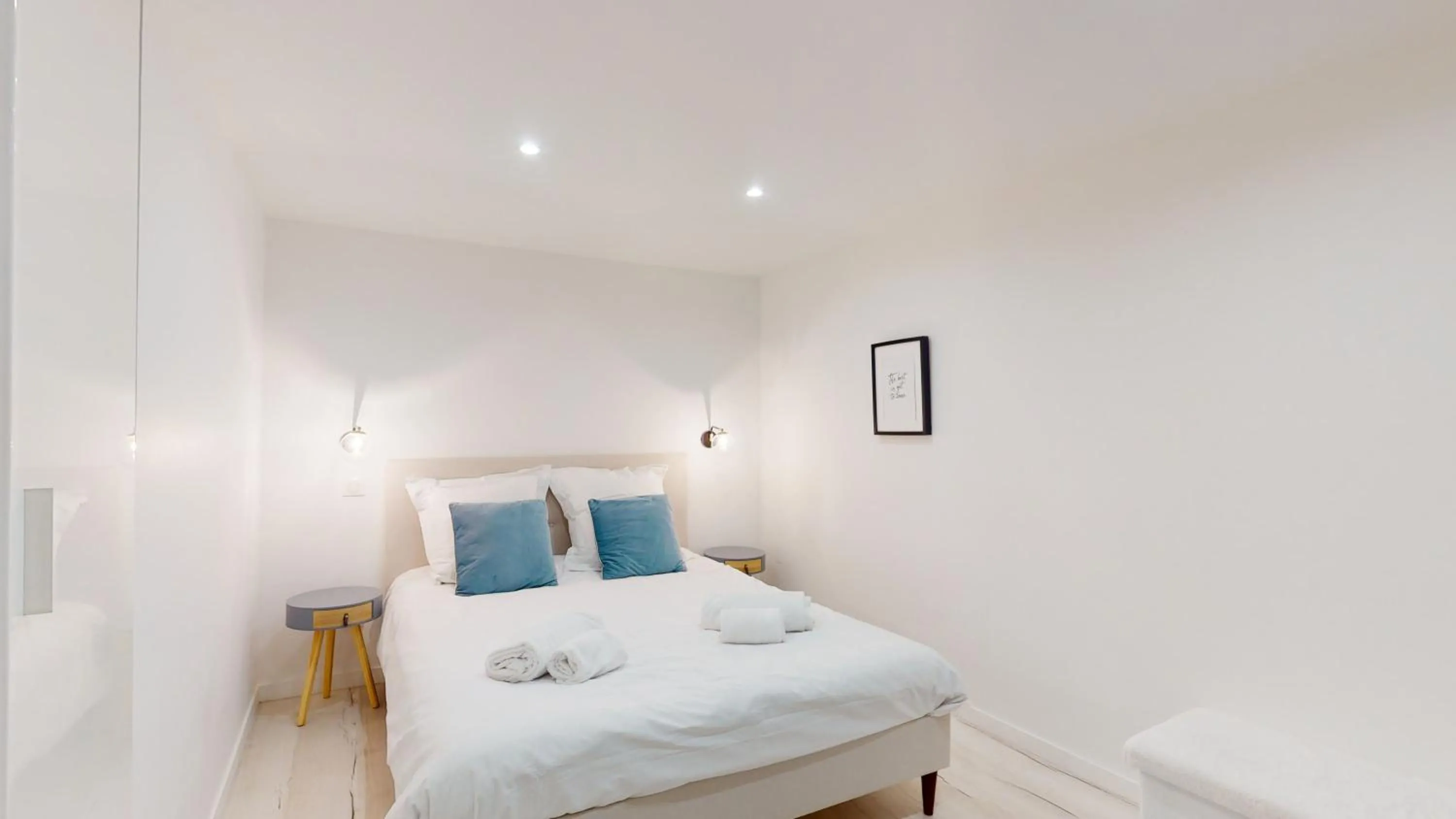 Bed in Appartements modernes avec véranda