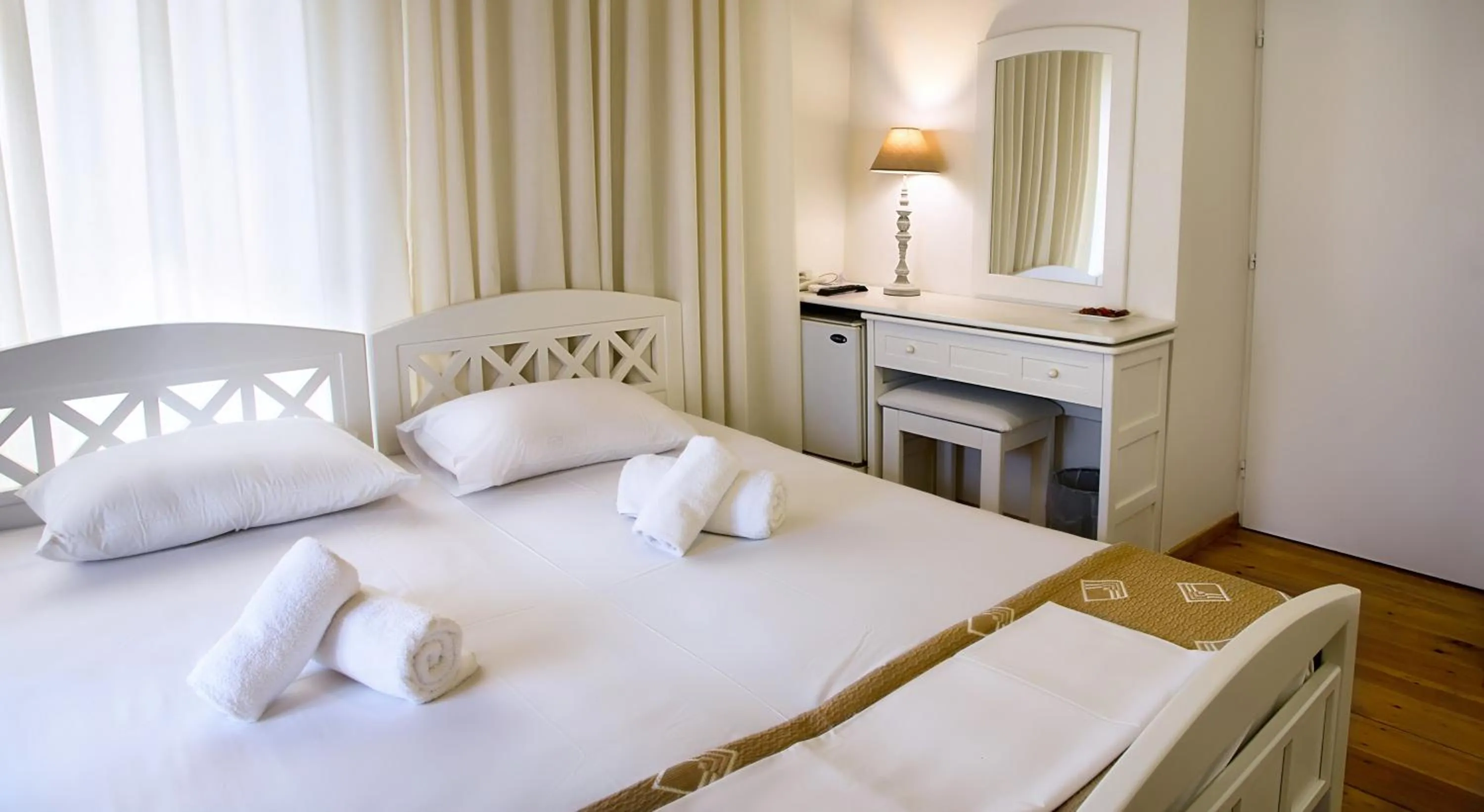 Decorative detail, Bed in Ontas Traditional Hotel