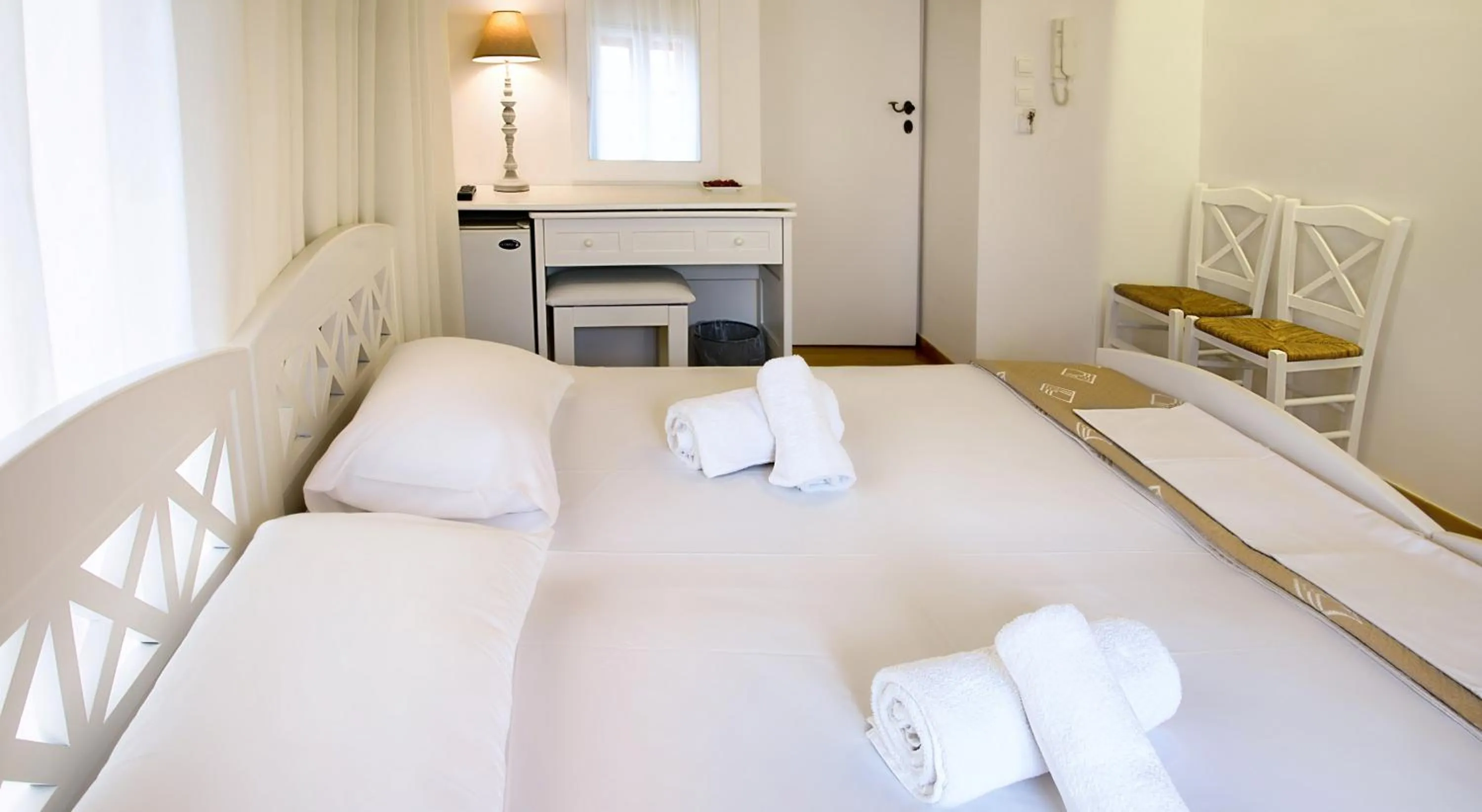 bunk bed, Bed in Ontas Traditional Hotel