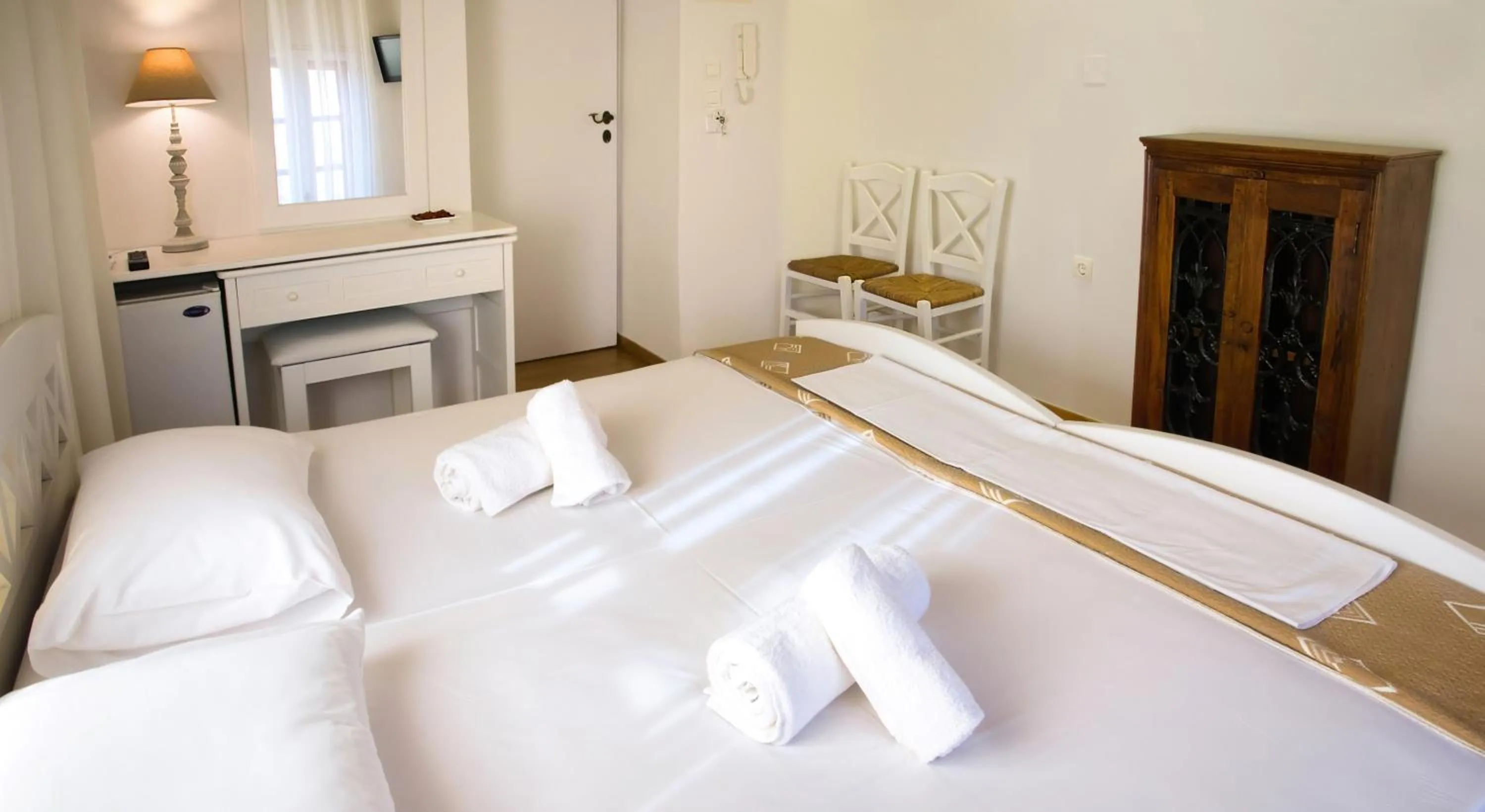 bunk bed, Bed in Ontas Traditional Hotel