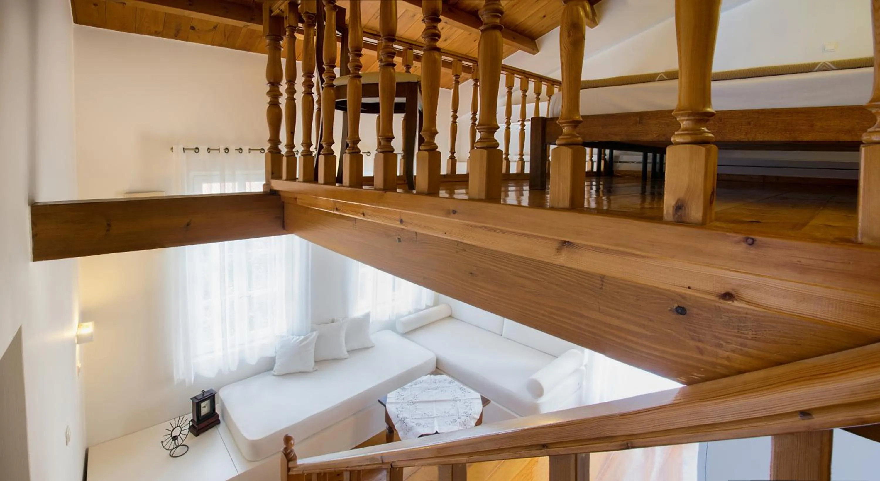 Area and facilities, Bed in Ontas Traditional Hotel