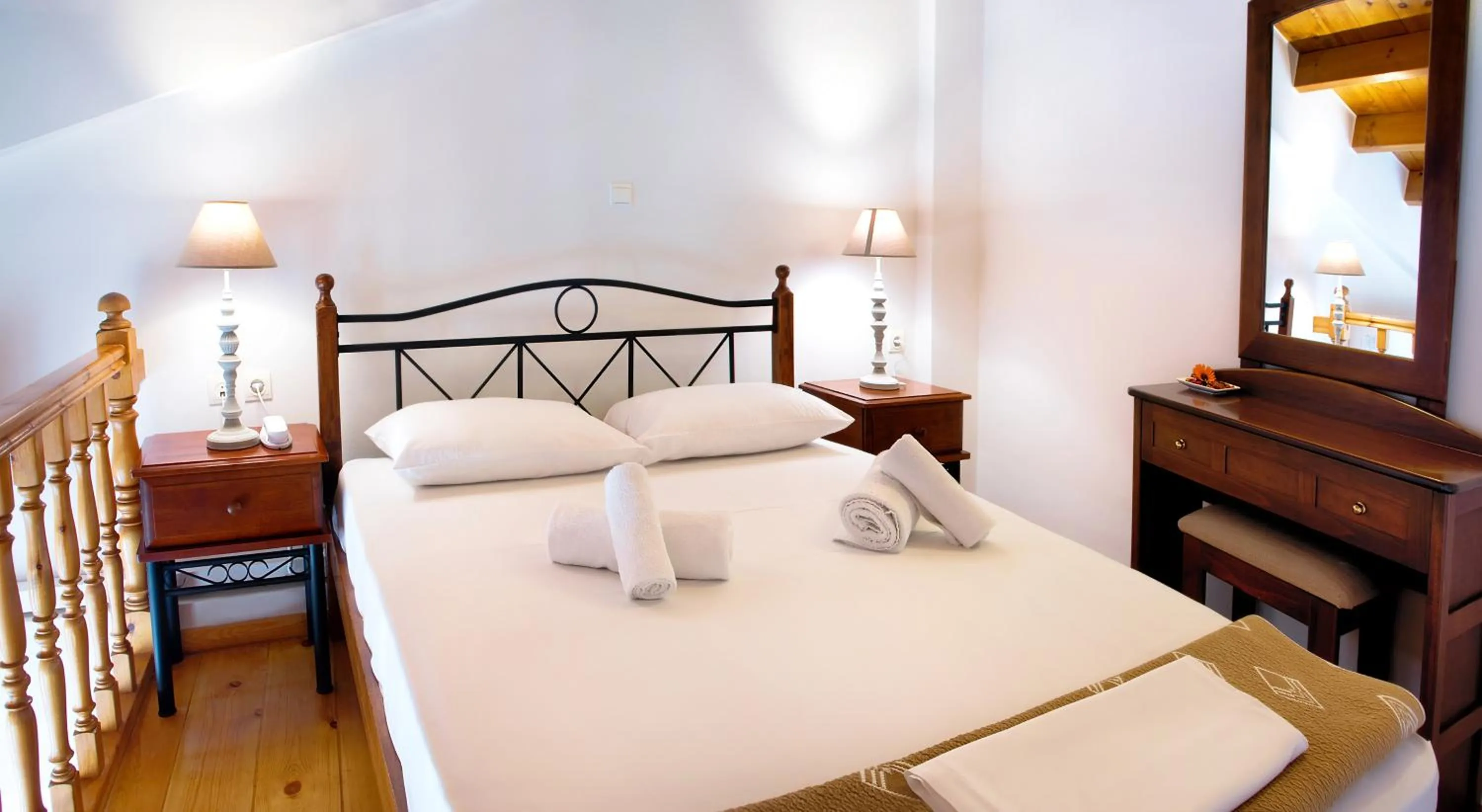 bunk bed, Bed in Ontas Traditional Hotel