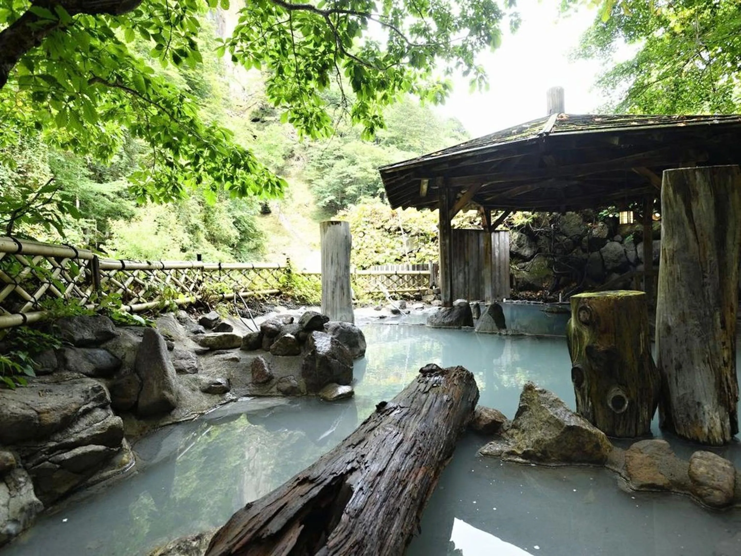 Hot Spring Bath in Kaniyu