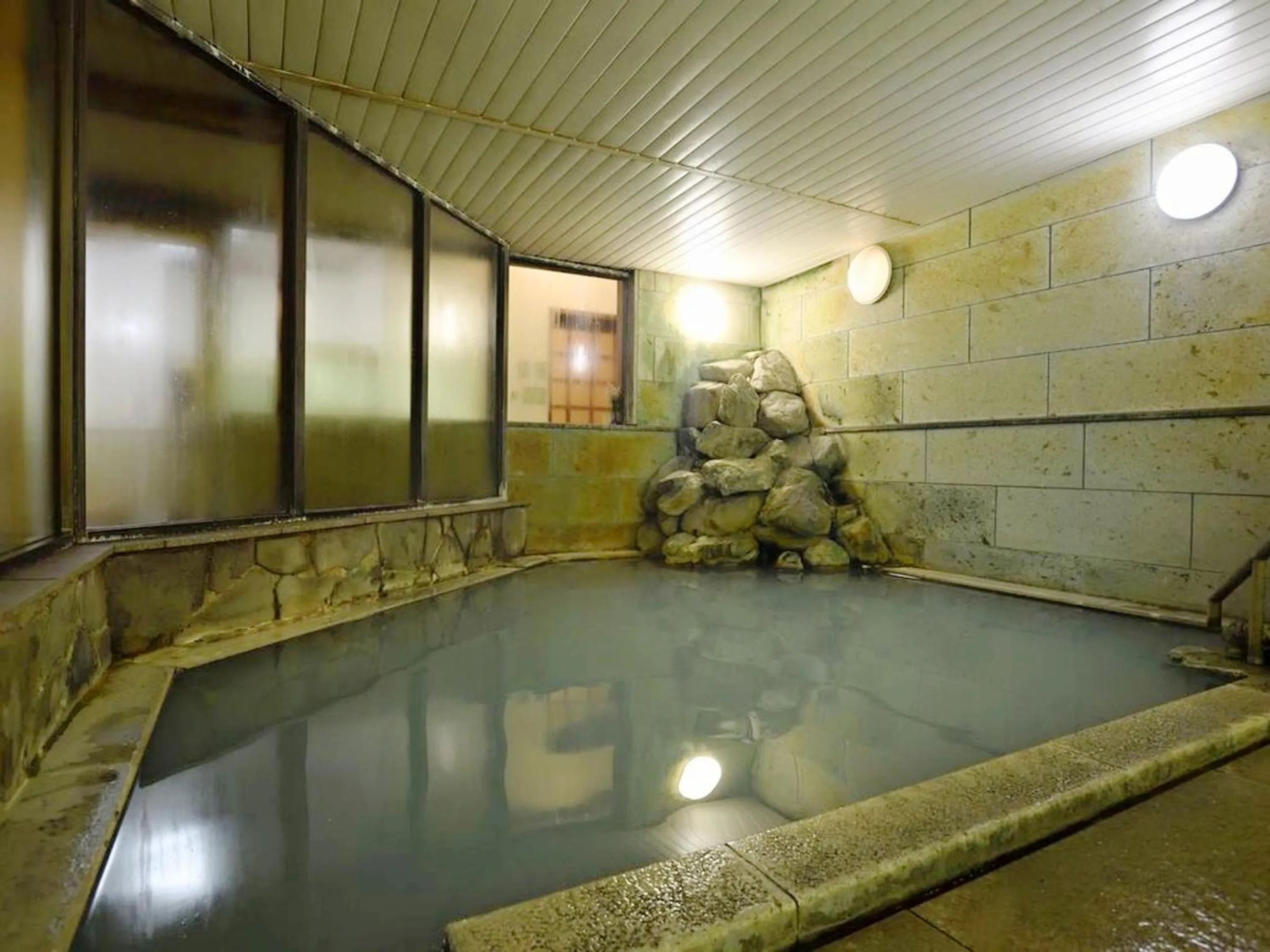 Hot Spring Bath in Kaniyu