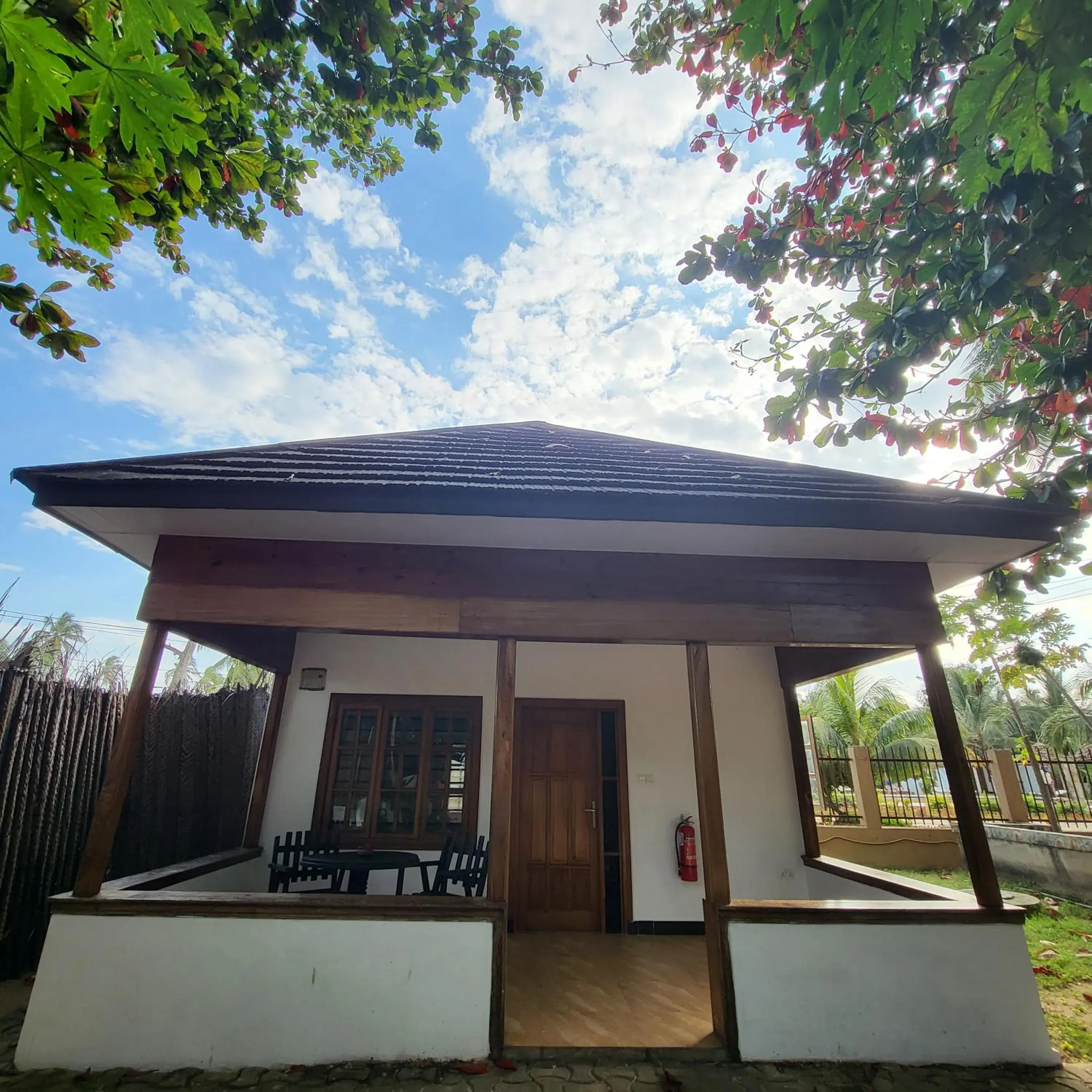 Deluxe Double Room in Mambo Ocean Resort Deluxe Double Room in Mambo Ocean Resort