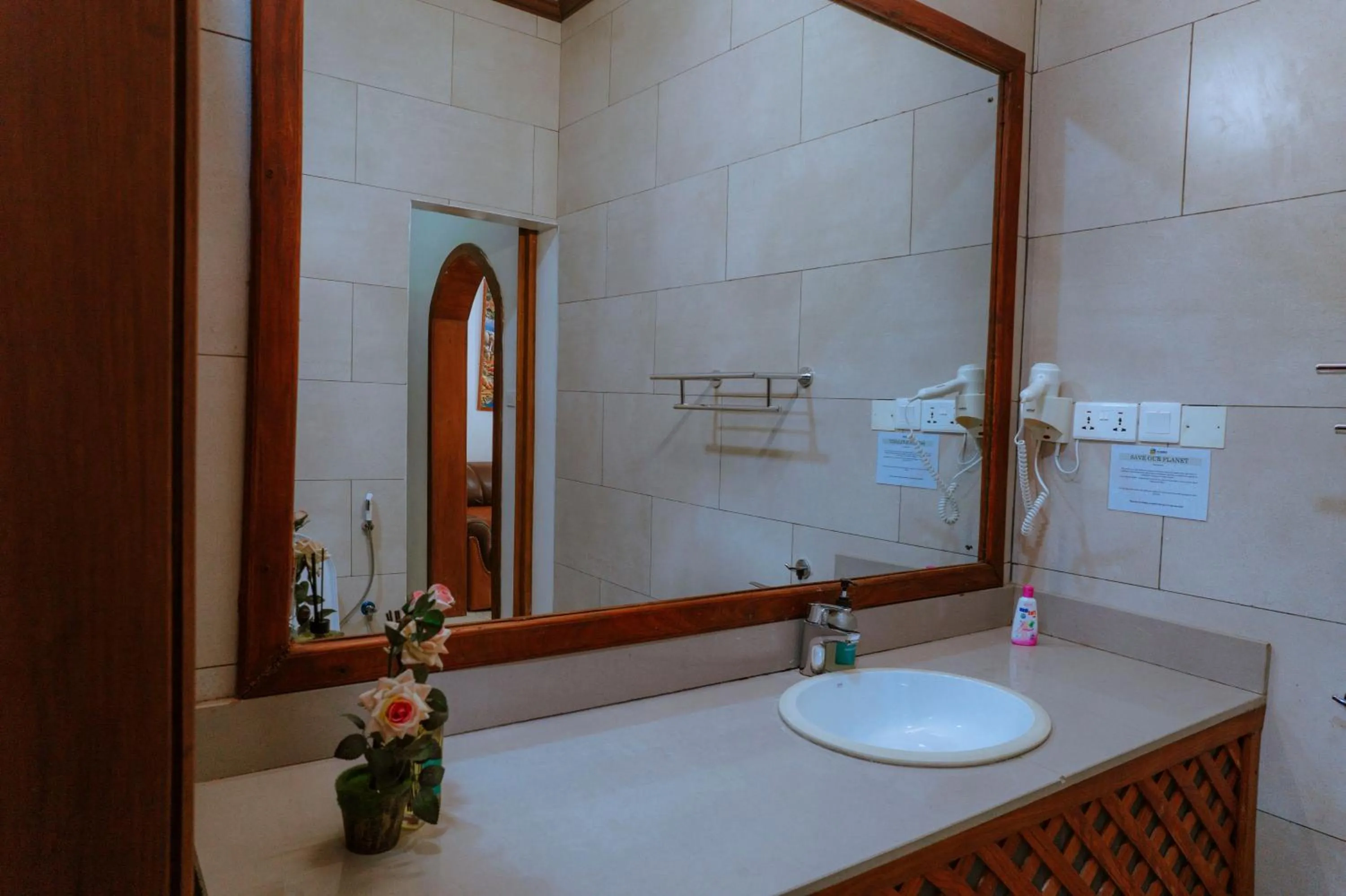 Bathroom in Mambo Ocean Resort