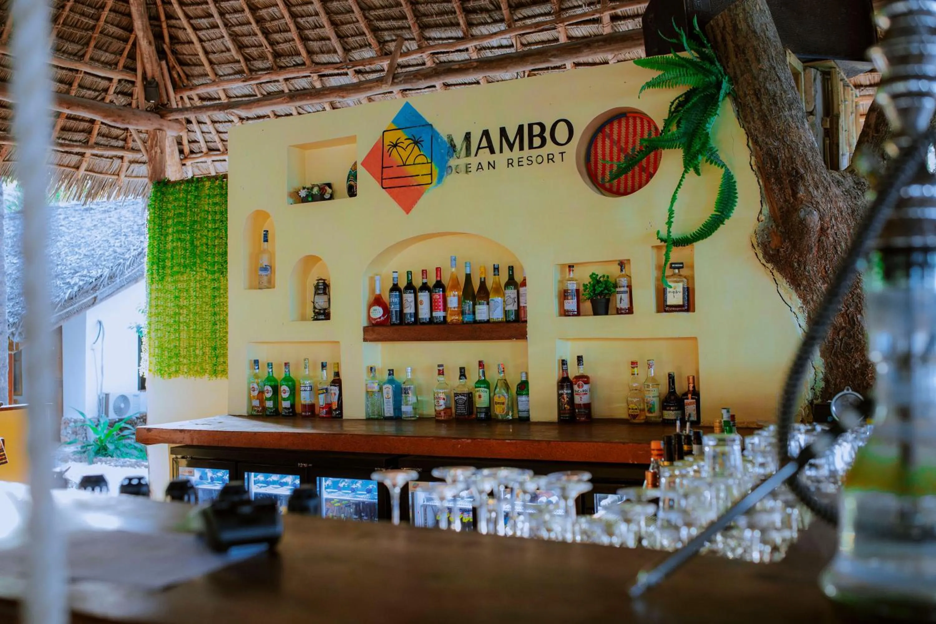 Restaurant/places to eat in Mambo Ocean Resort