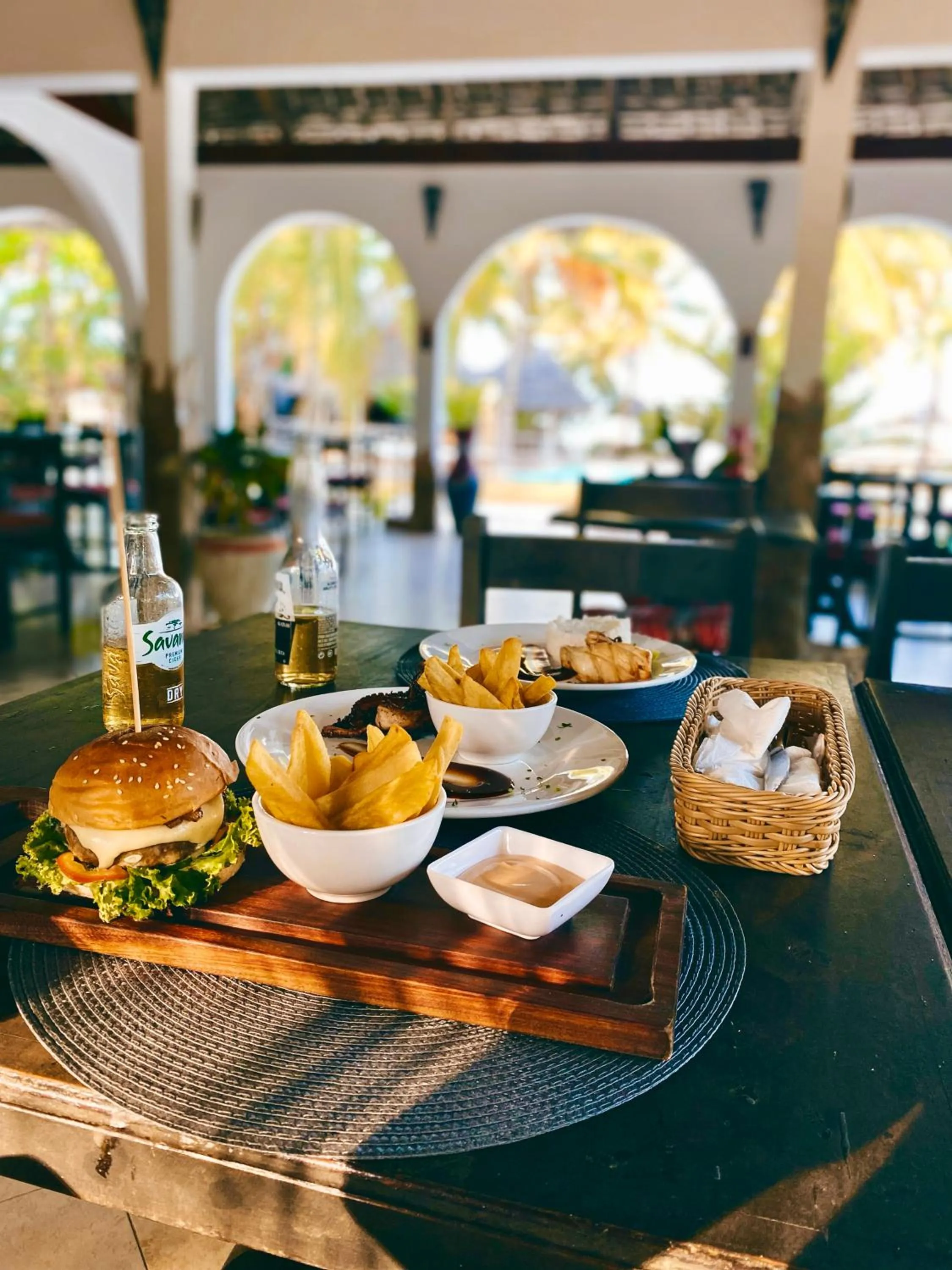 Restaurant/places to eat in Mambo Ocean Resort