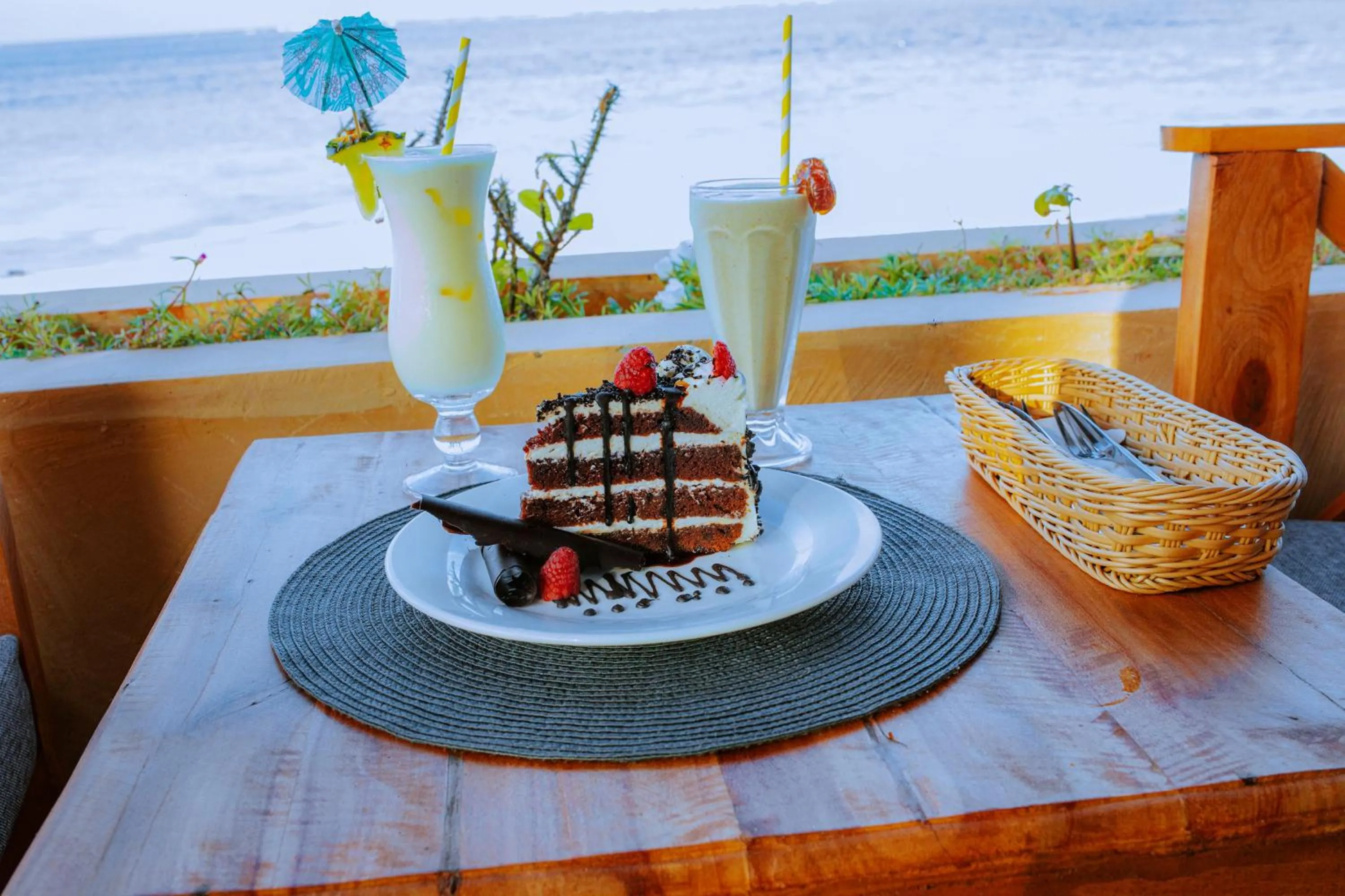 Restaurant/places to eat in Mambo Ocean Resort