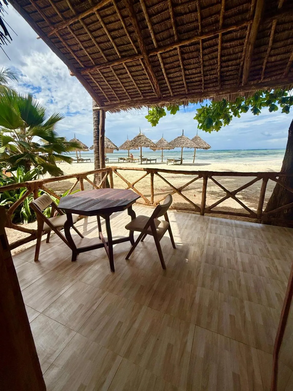 Balcony/Terrace in Mambo Ocean Resort