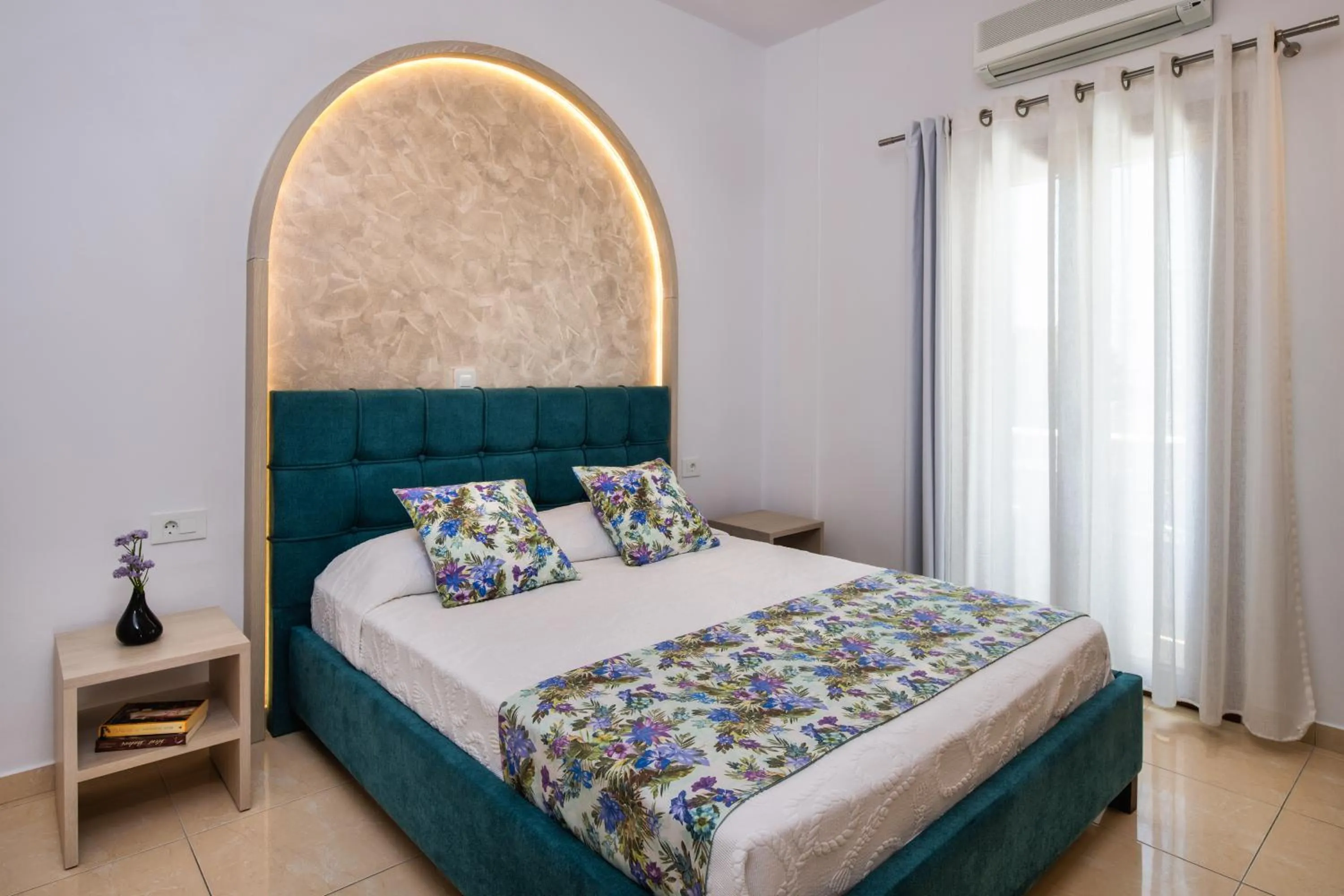 Bed in Petros Villa