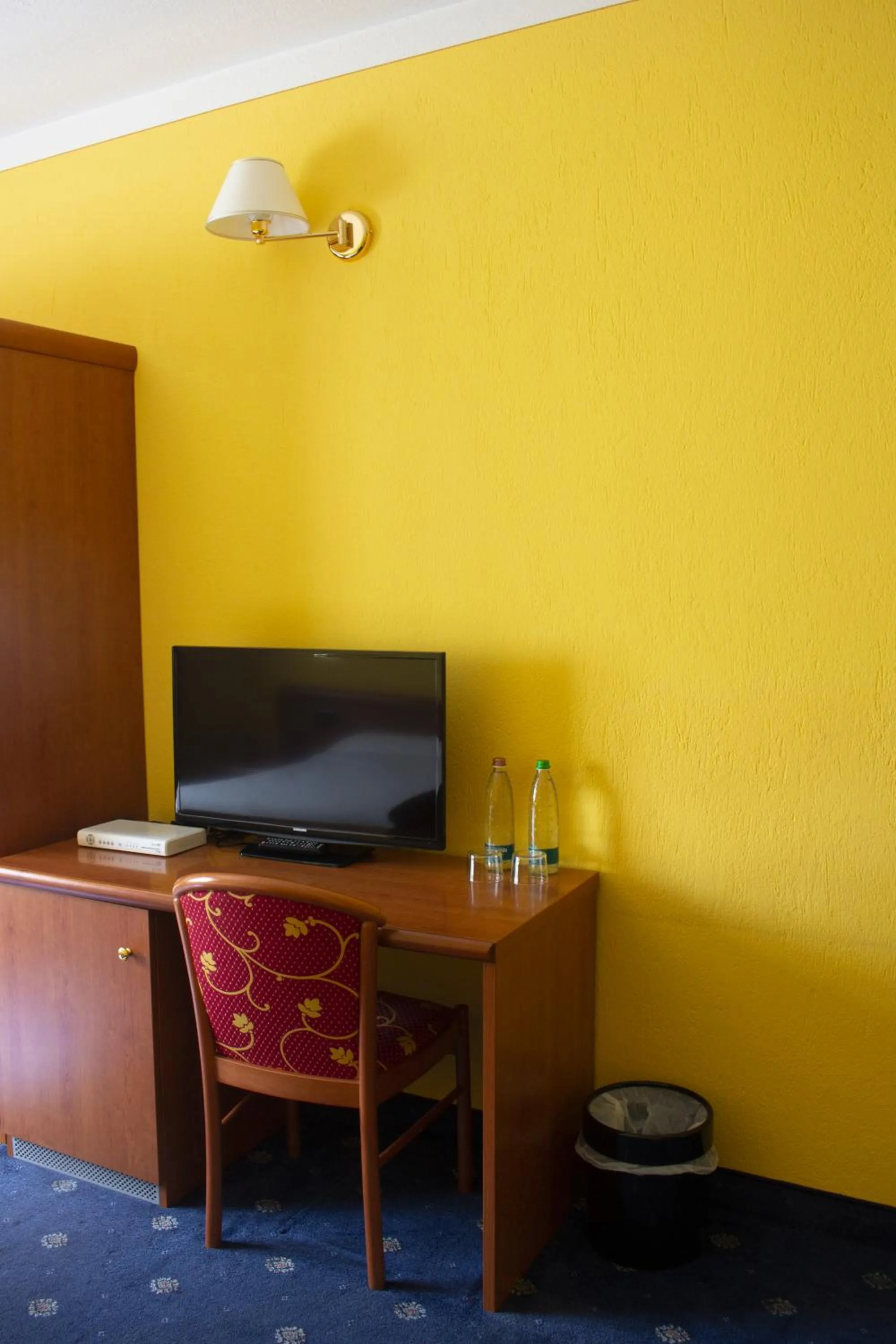 hair dresser in Essenza Hotel