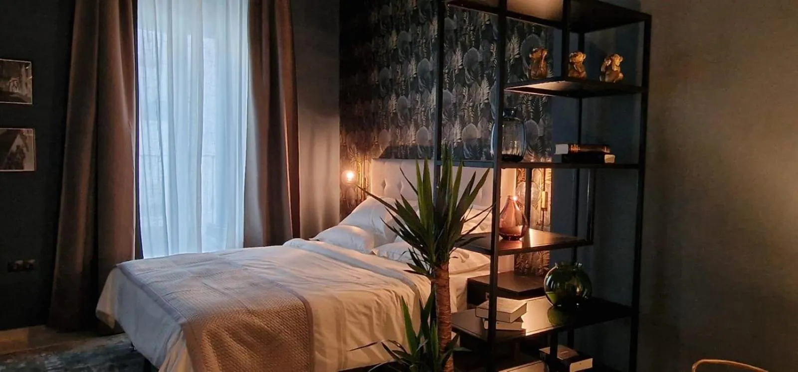 Bedroom, Bed in Boutique Suites