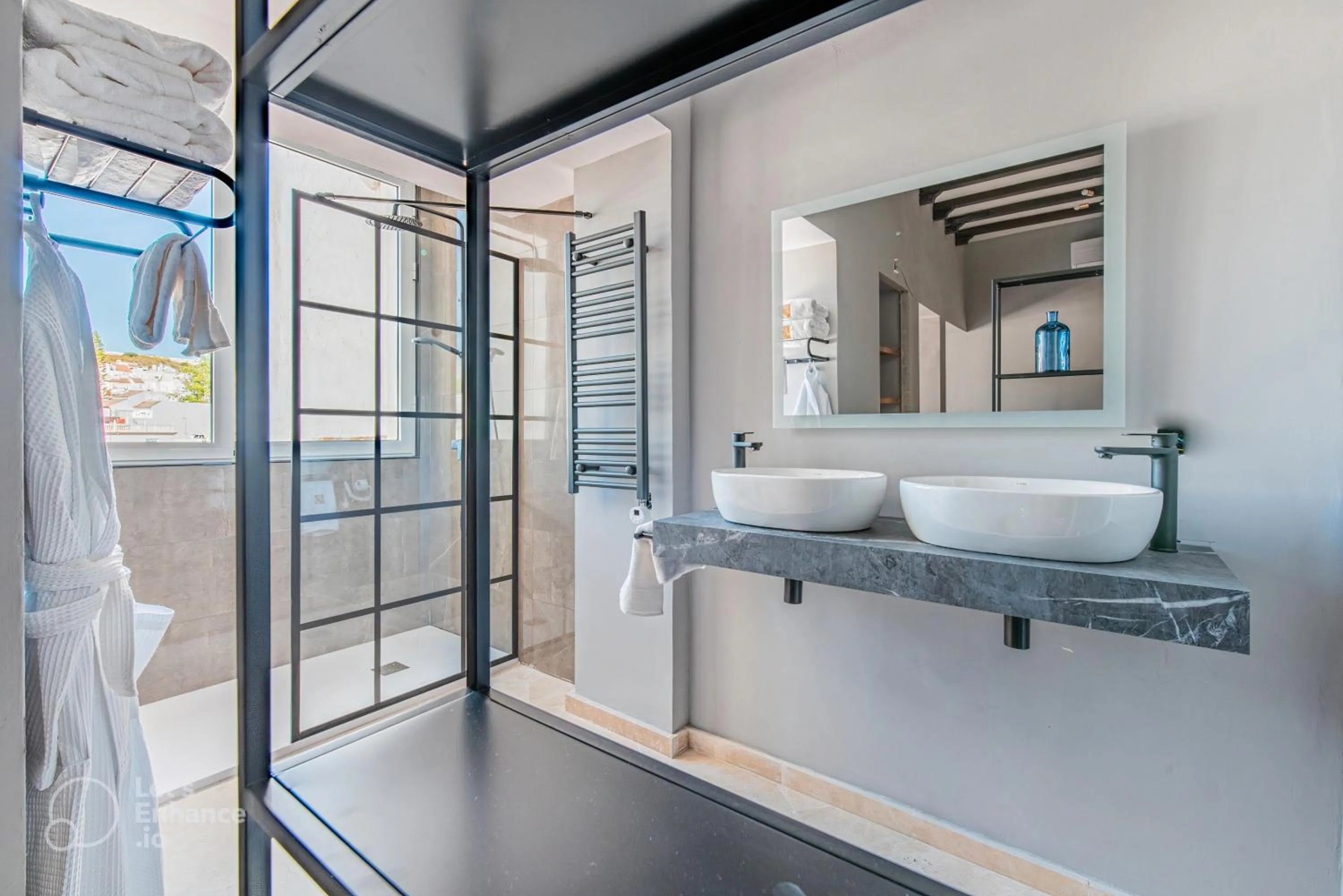 Bathroom, Bed in Boutique Suites