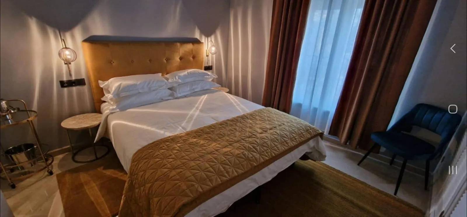 Bedroom, Bed in Boutique Suites