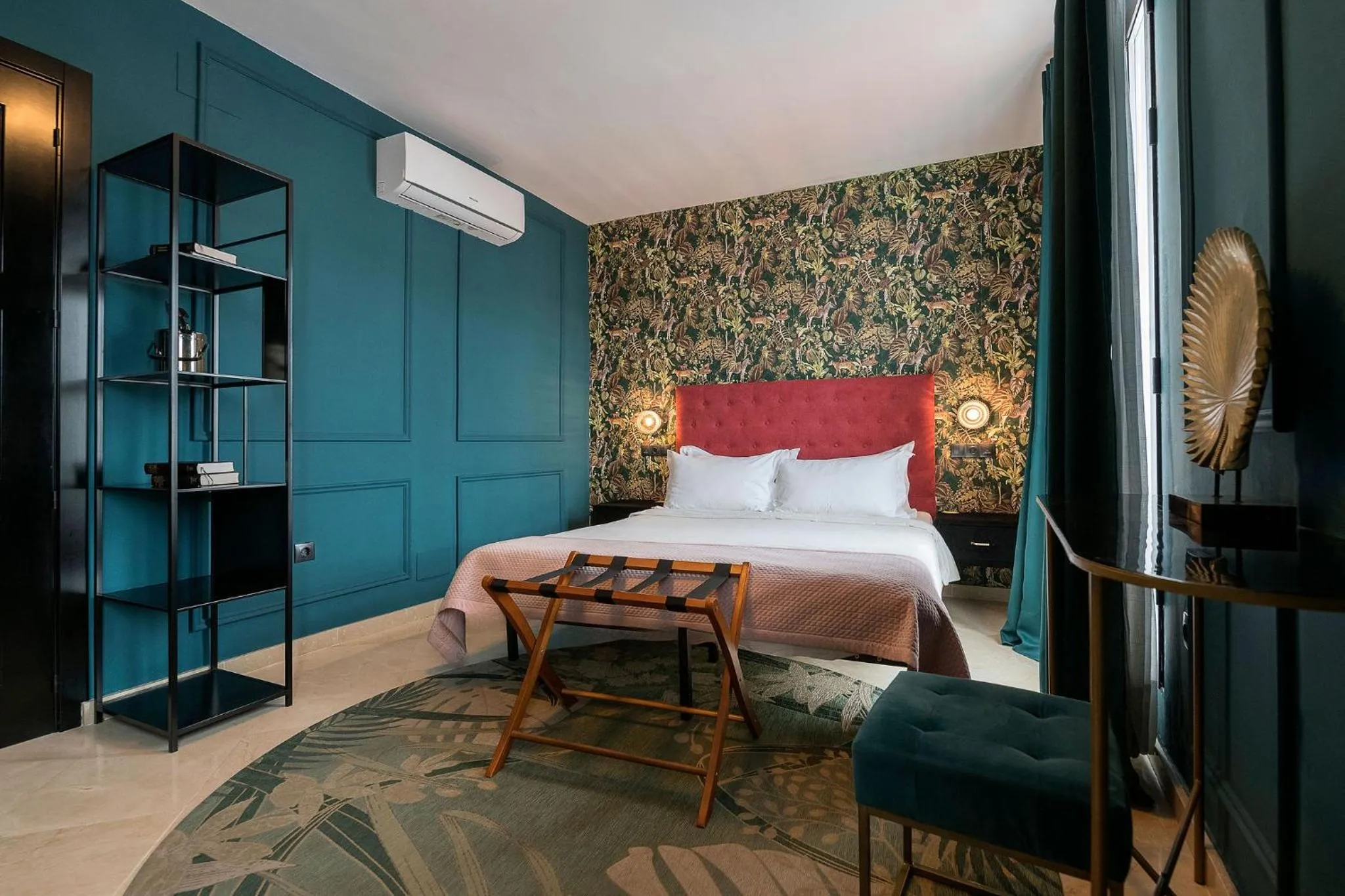 Bedroom, Bed in Boutique Suites