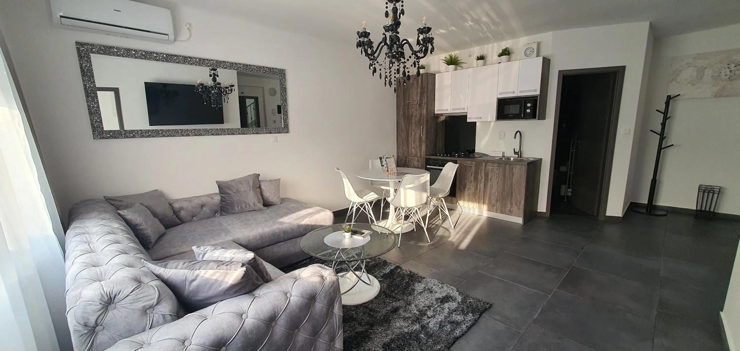 Living room in Blue Diamond ****